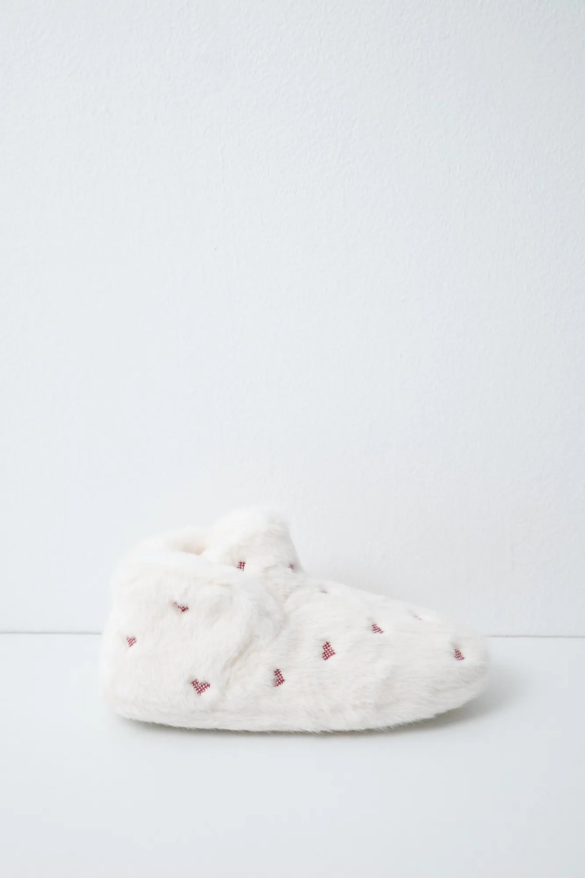 Women Secret Ivory Women Heart Faux Fur Boot Slippers SKU: 4994522_96 Image 02