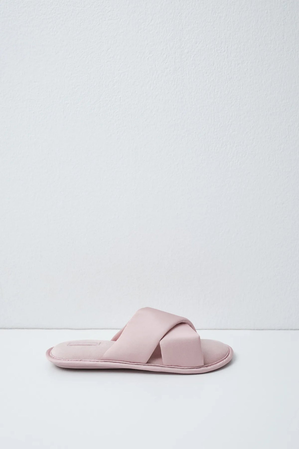 Women Secret Pink Women Pink Satin Cross-Strap Slippers SKU: 4994533_71 Image 01