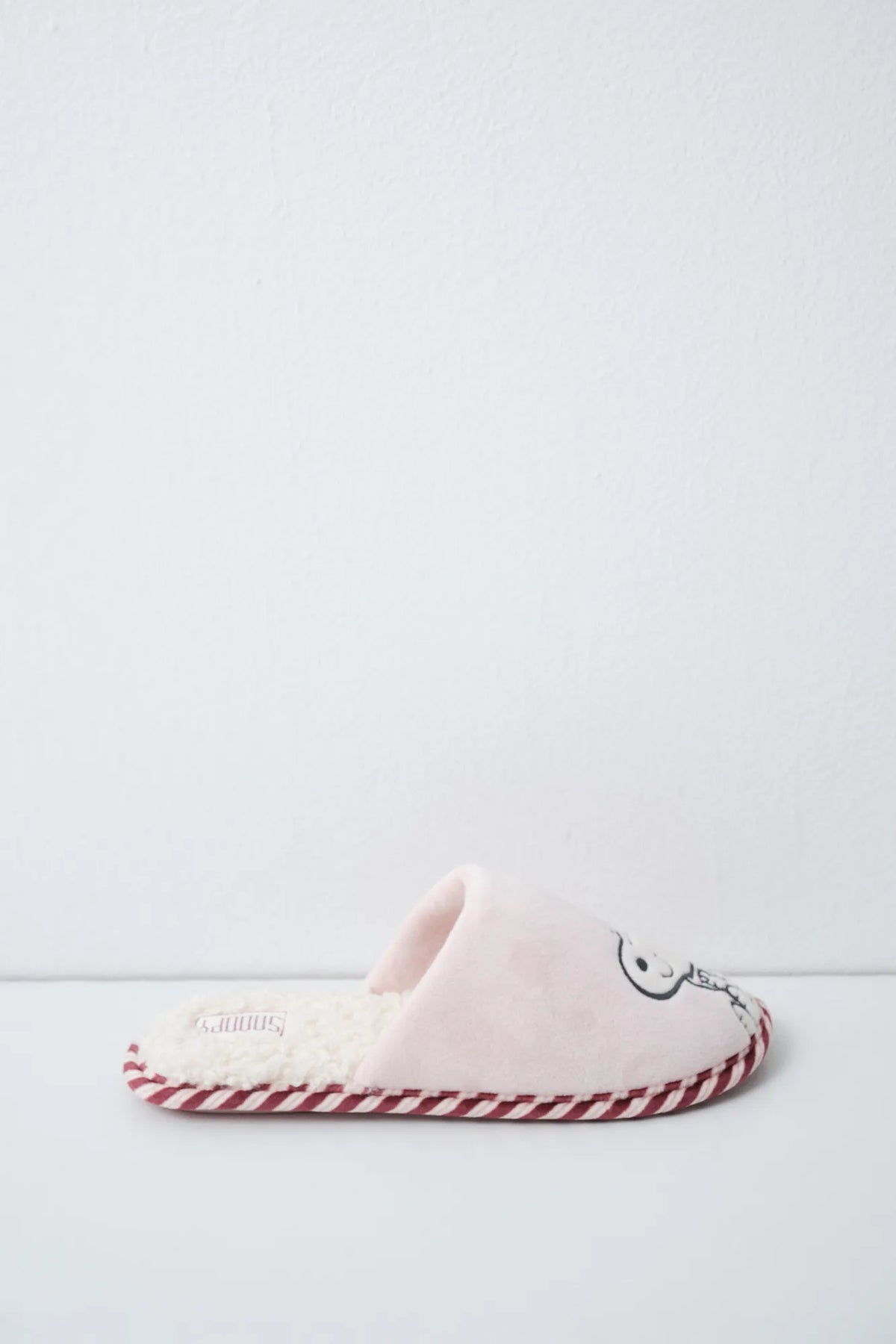 Women Secret Pink Women Pink Faux Shearling Snoopy Slippers SKU: 4994539_70 Image 03