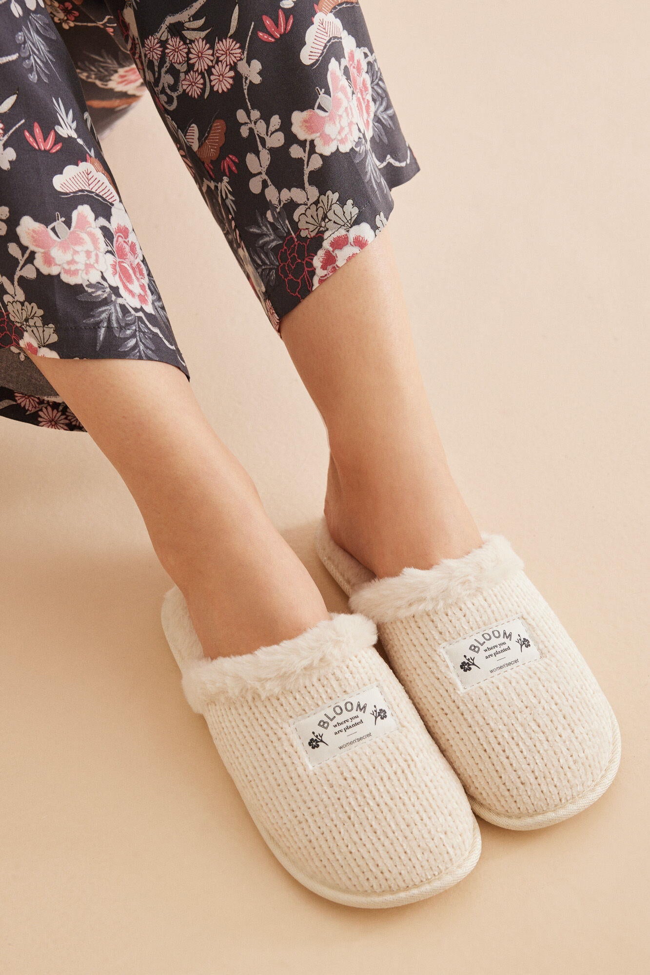 Open Slippers_4997586_48_01