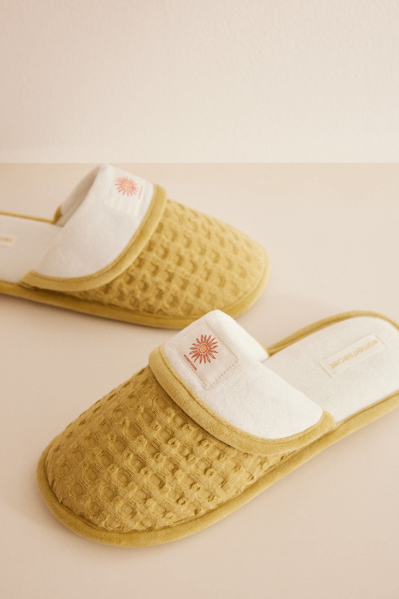 Green Shower Slippers_4997615_22_01
