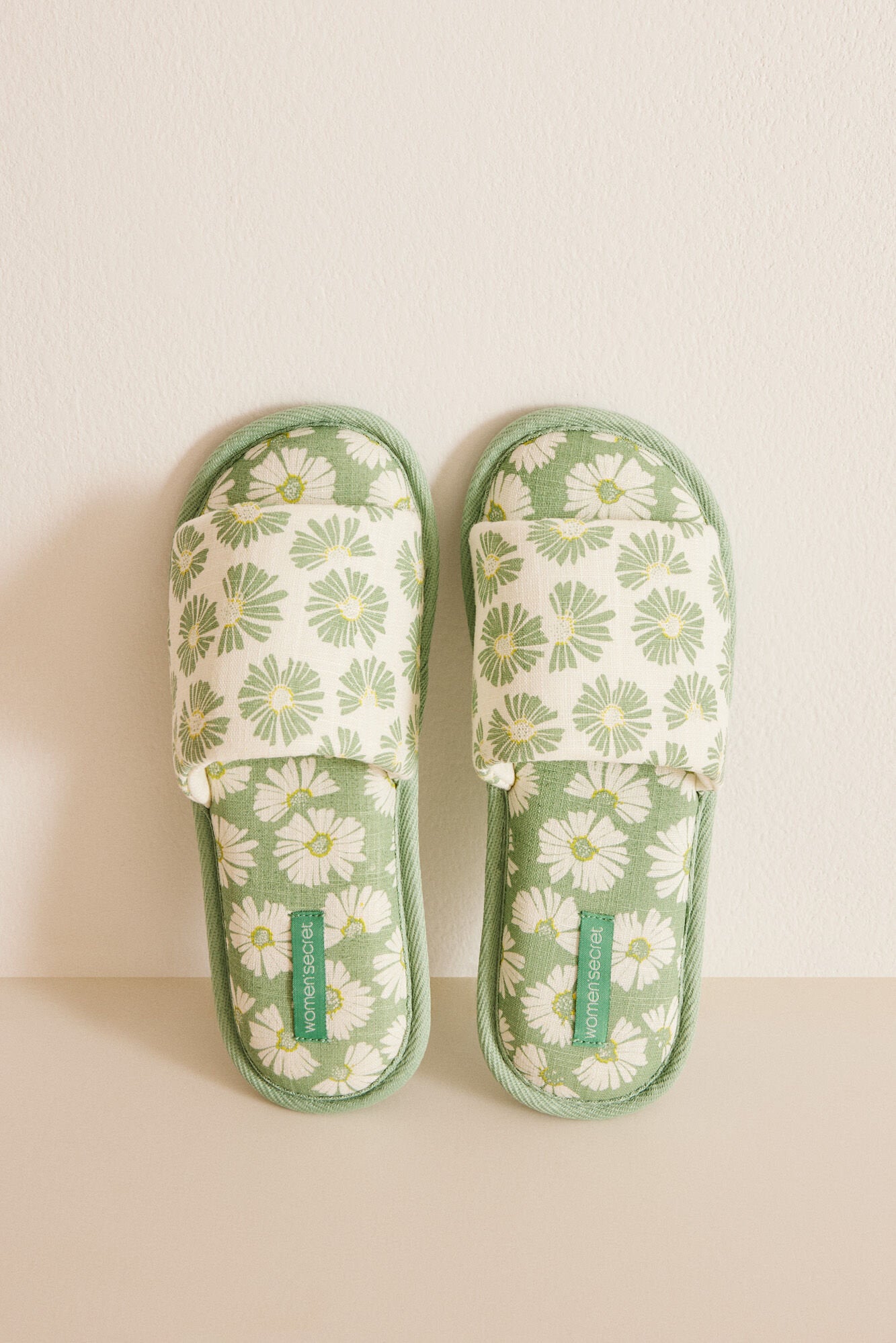 Green Open Slippers_4997635_22_04