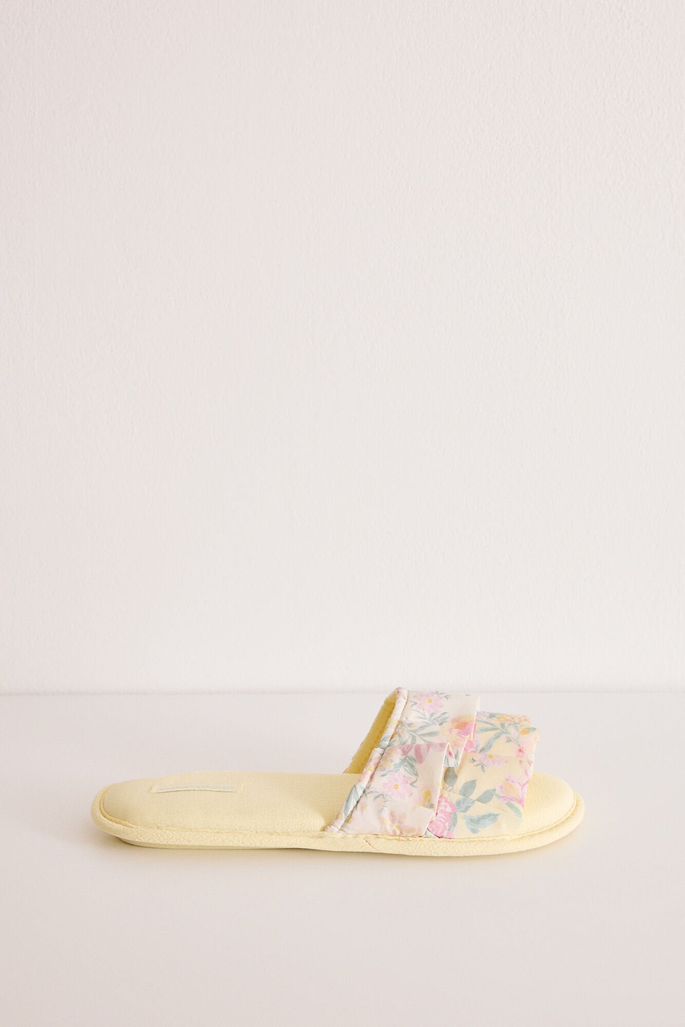 Floral Yellow Open Sneakers_03