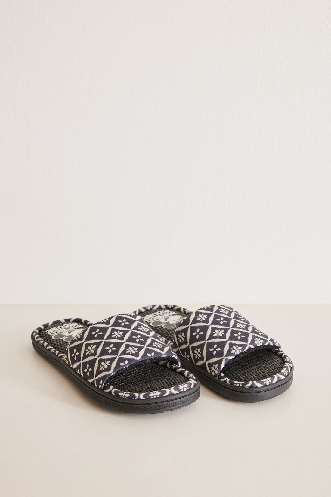 Mickey Ethnic Stamped House Slippers_01