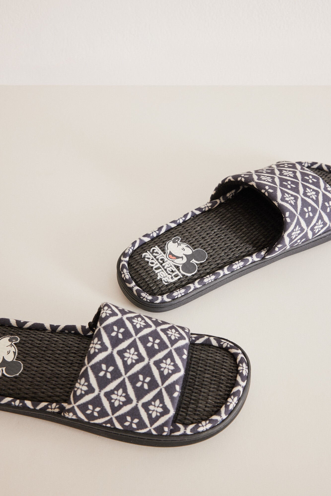 Mickey Ethnic Stamped House Slippers_02