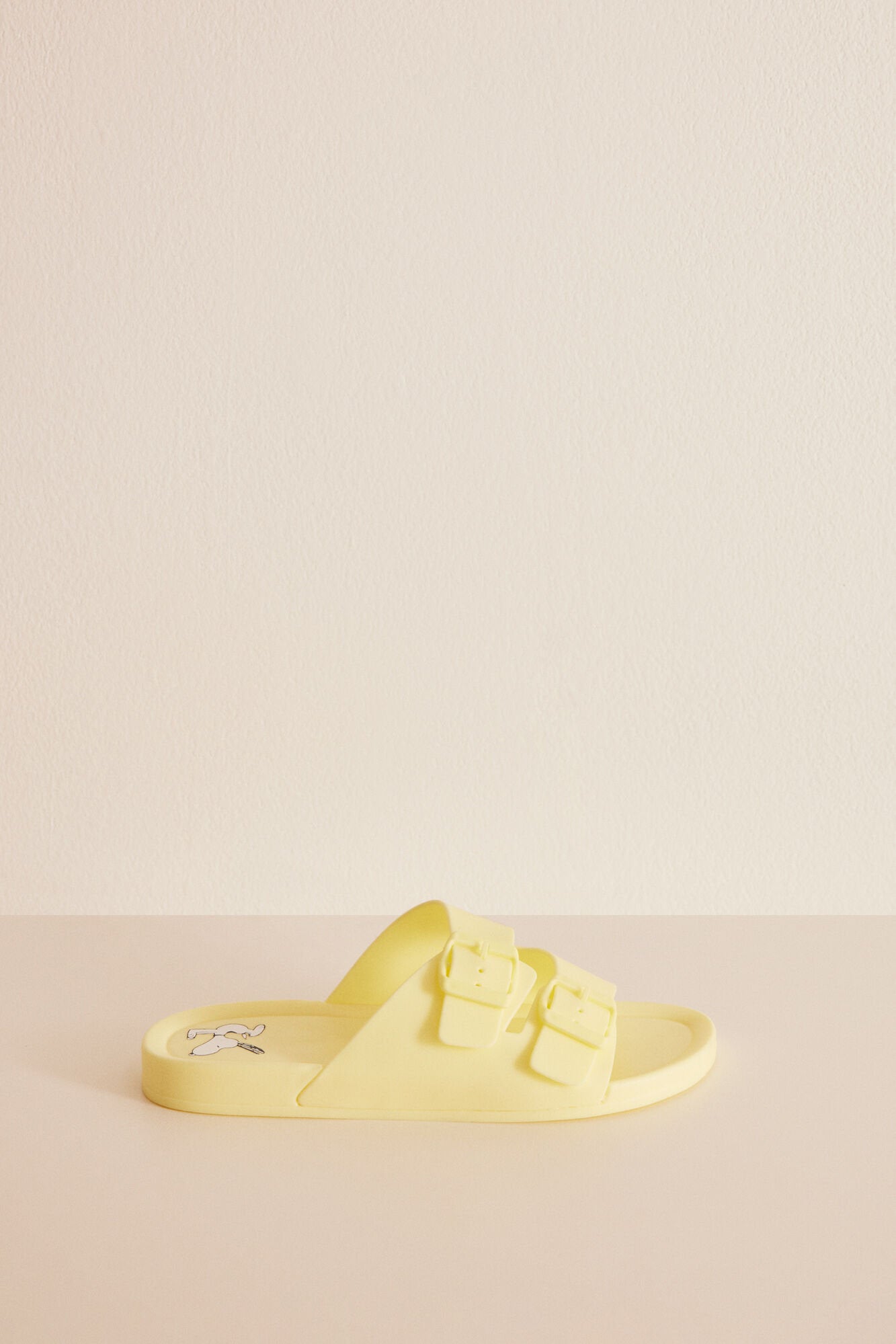 Snoopy Yellow Injected Sandals_02