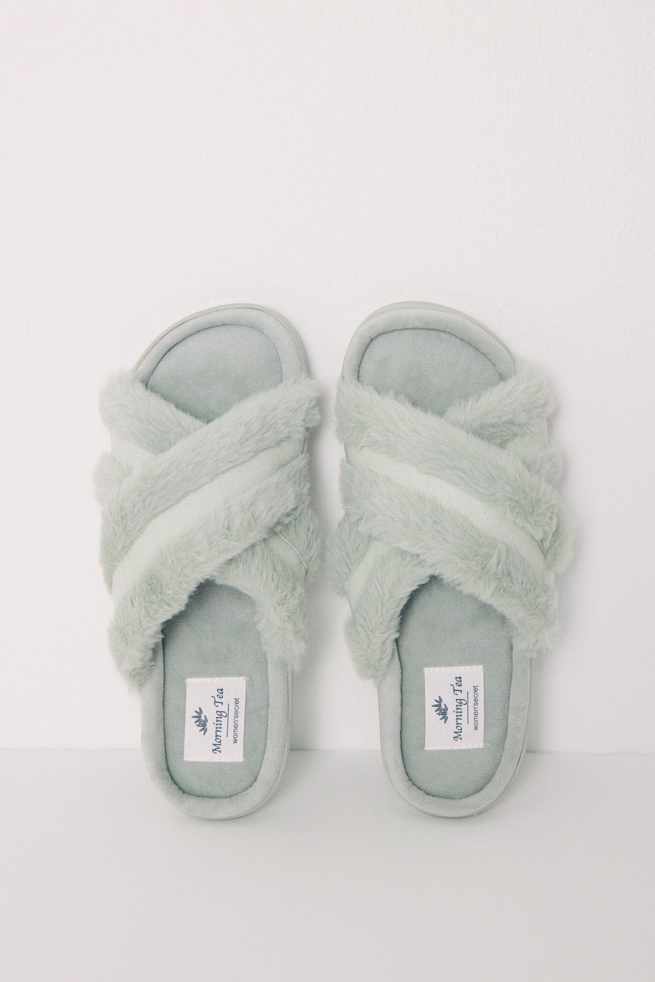 Green Padded House Slippers_01