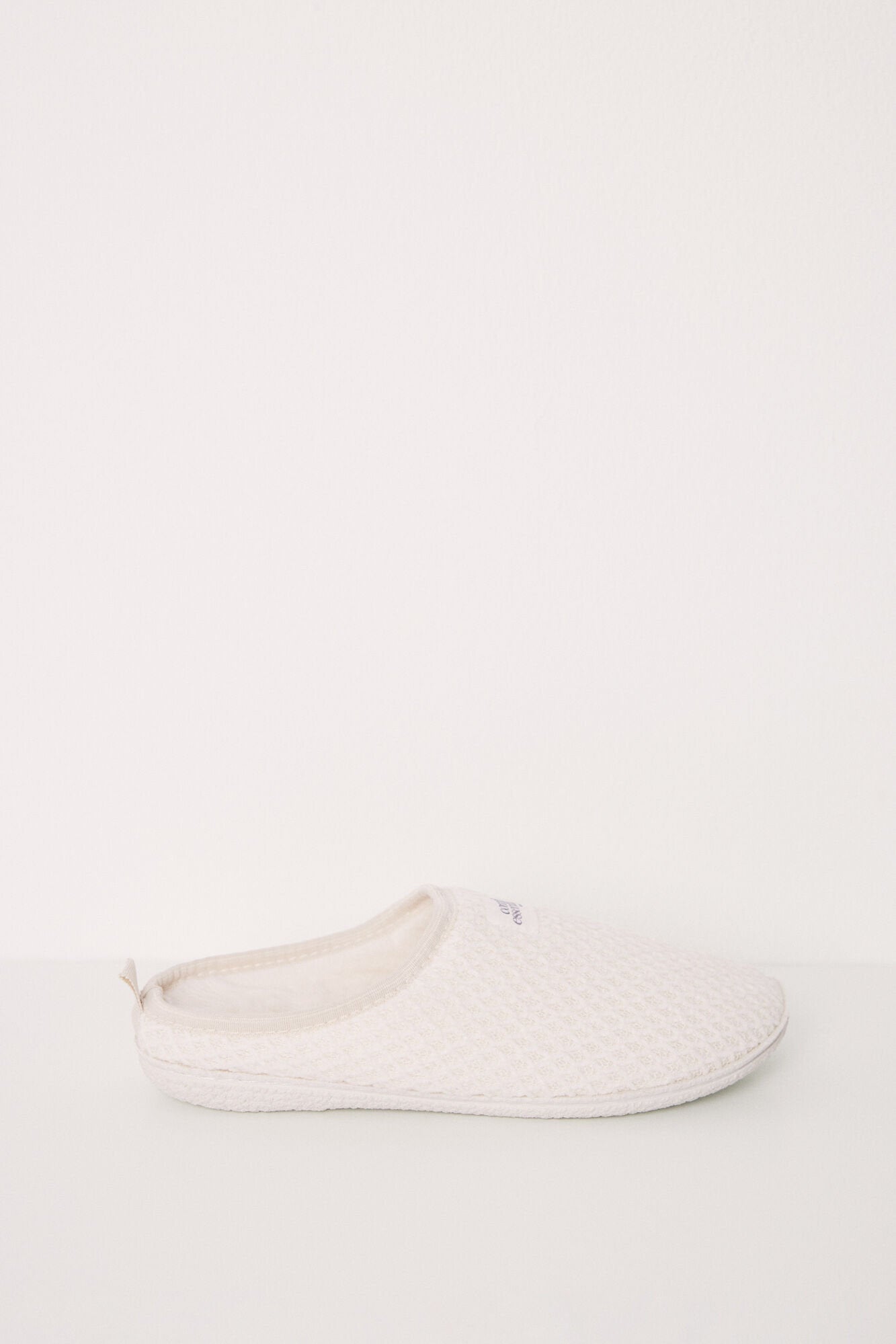 Ivory Chenilla House Slippers_04