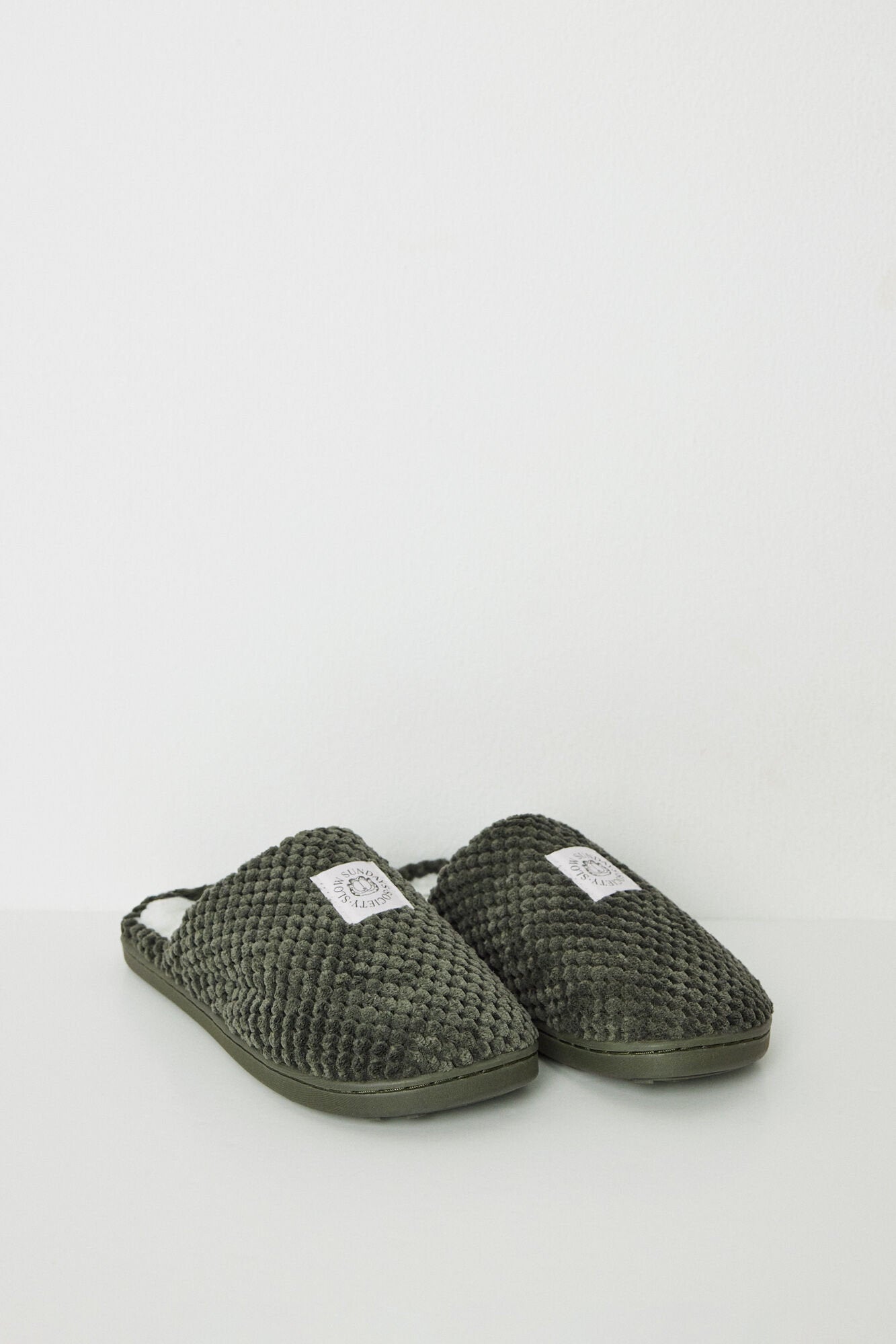 Women Secret_Garfield Textured House Slippers_4999674_91_02