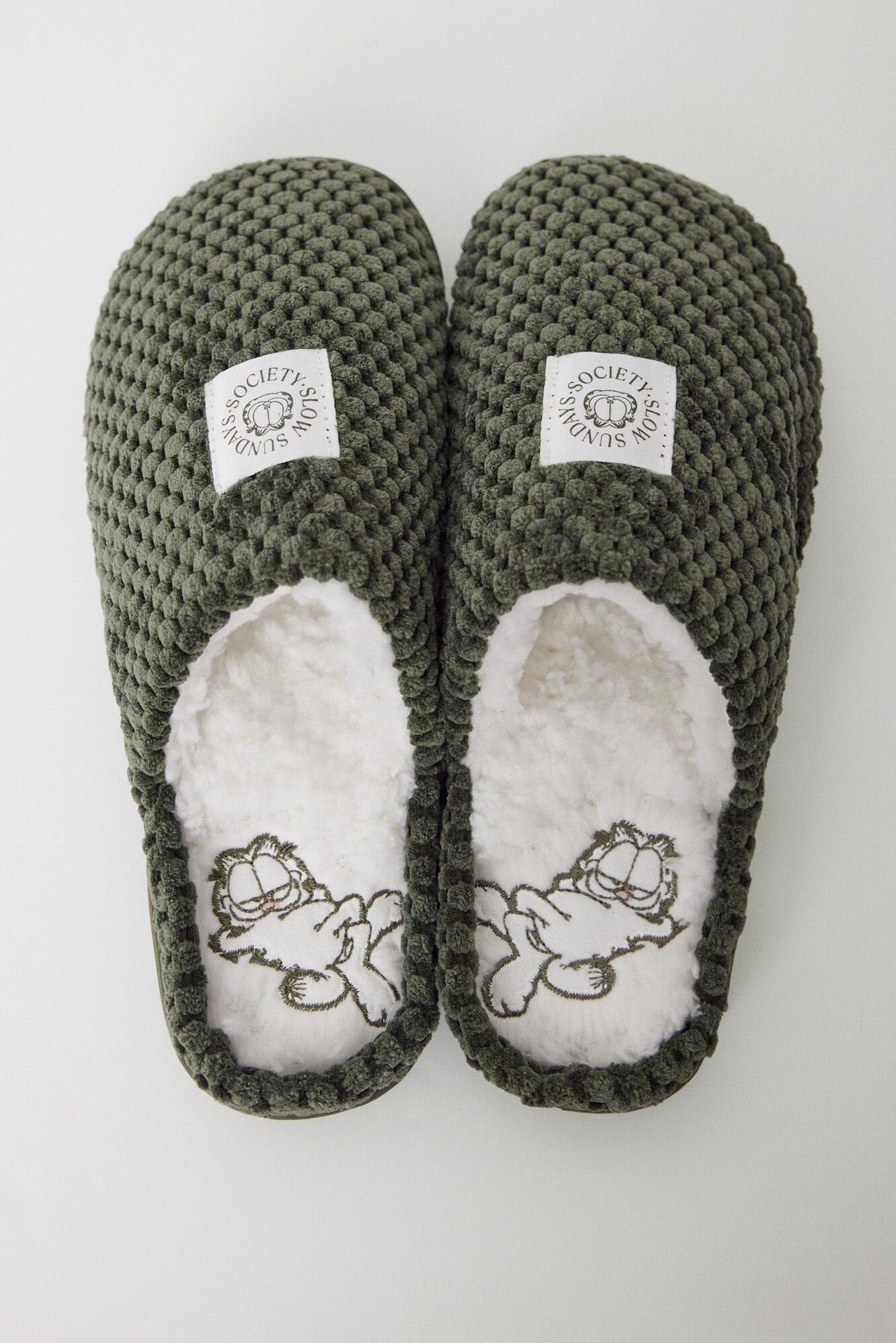 Women Secret_Garfield Textured House Slippers_4999674_91_03