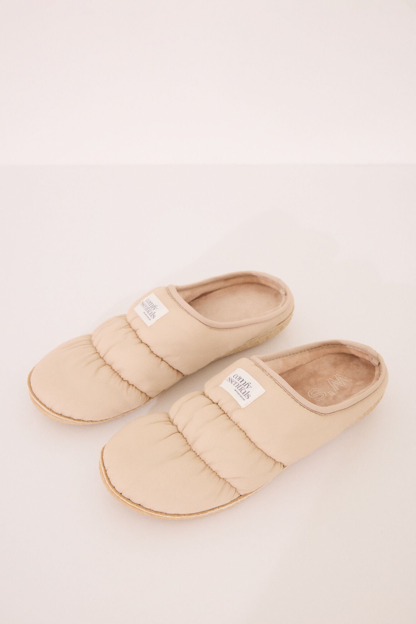 Women Secret_Beige Padded Nylon House Slippers_4999678_38_01