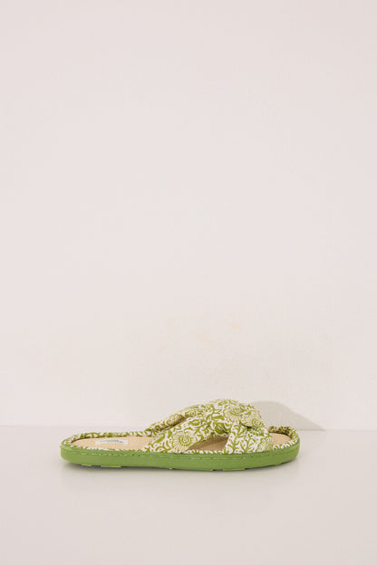 Women Secret_Green Raffia Knotted Upper Slippers_4999704_21_05