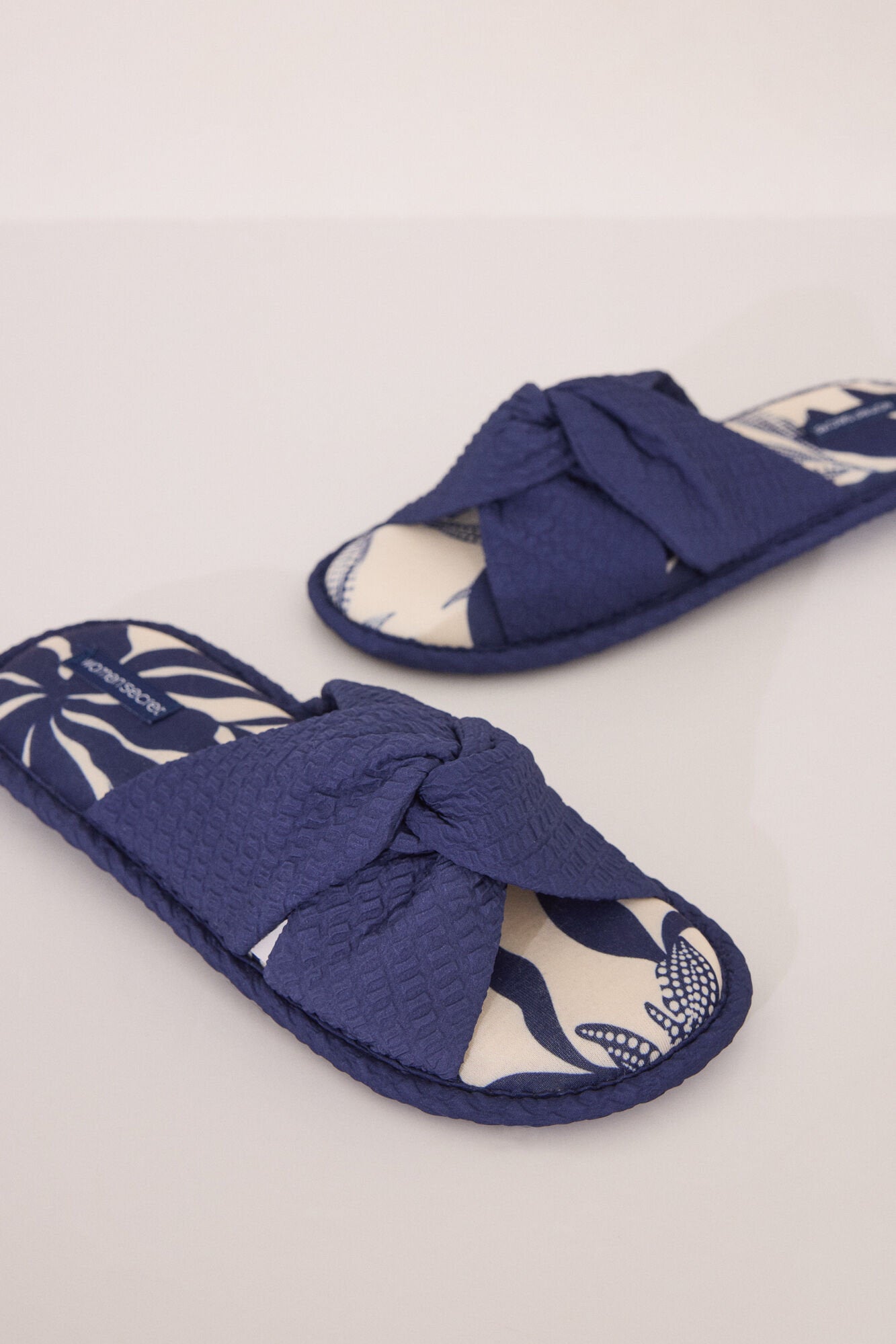 Women Secret_Slippers with Blue Flower Print_4999717_10_02