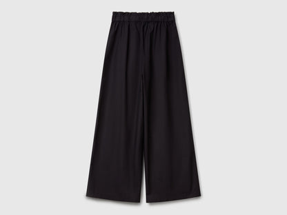 Benetton_Lightweight Trousers with Wide Leg_4AC7DF09A_100_05