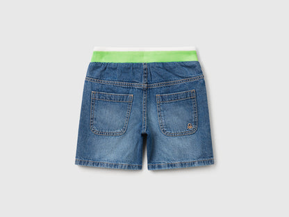 Benetton_Straight Jean Shorts_4AD7G902Y_901_02