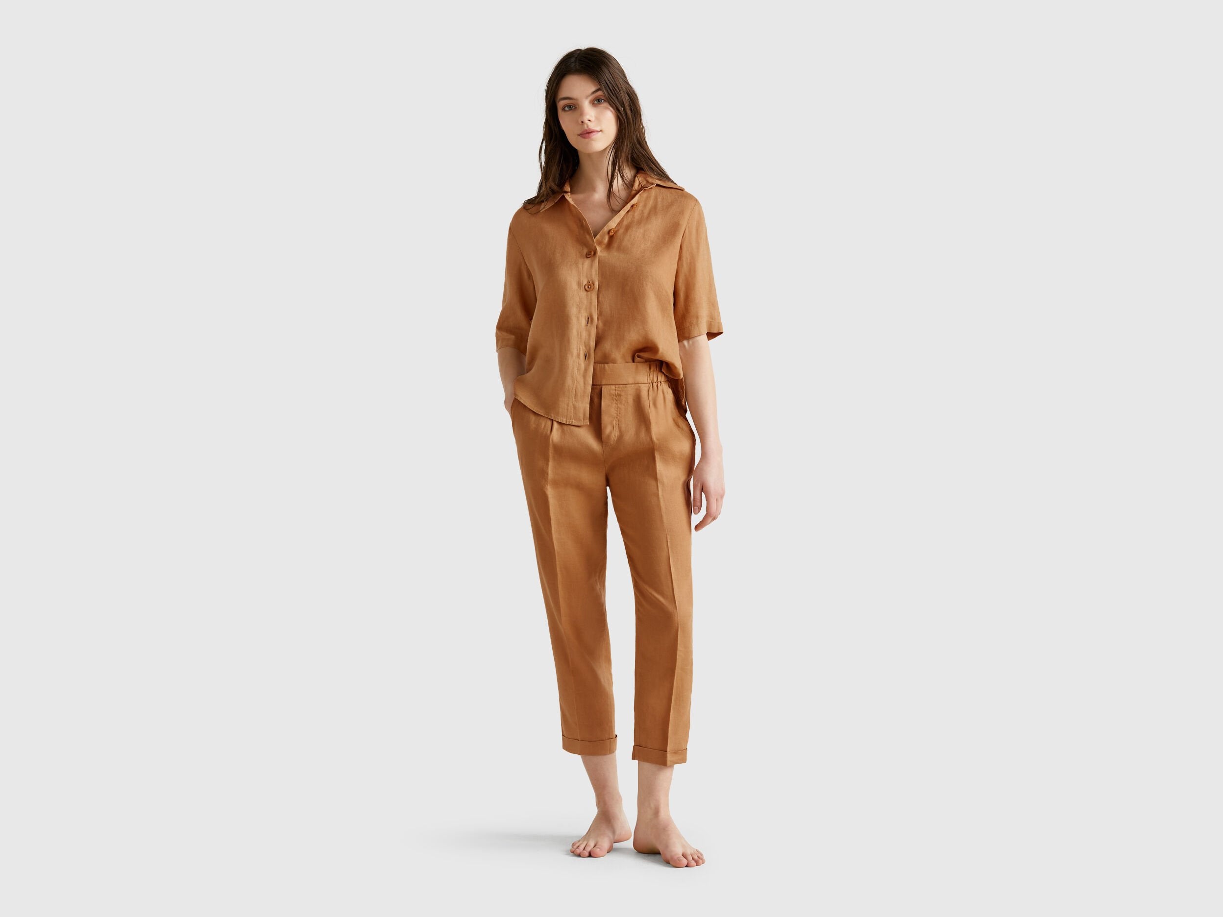 Benetton_Cropped Trousers in 100% Linen_4AGH558X5_193_01