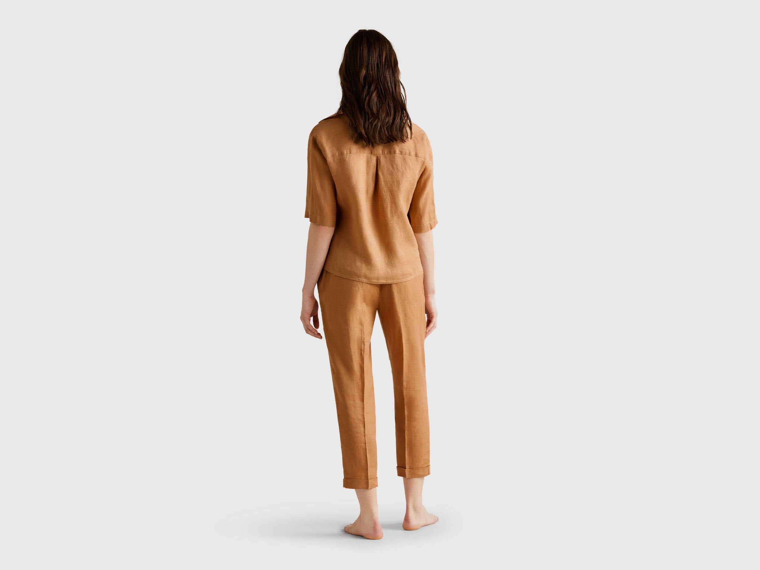 Benetton_Cropped Trousers in 100% Linen_4AGH558X5_193_03