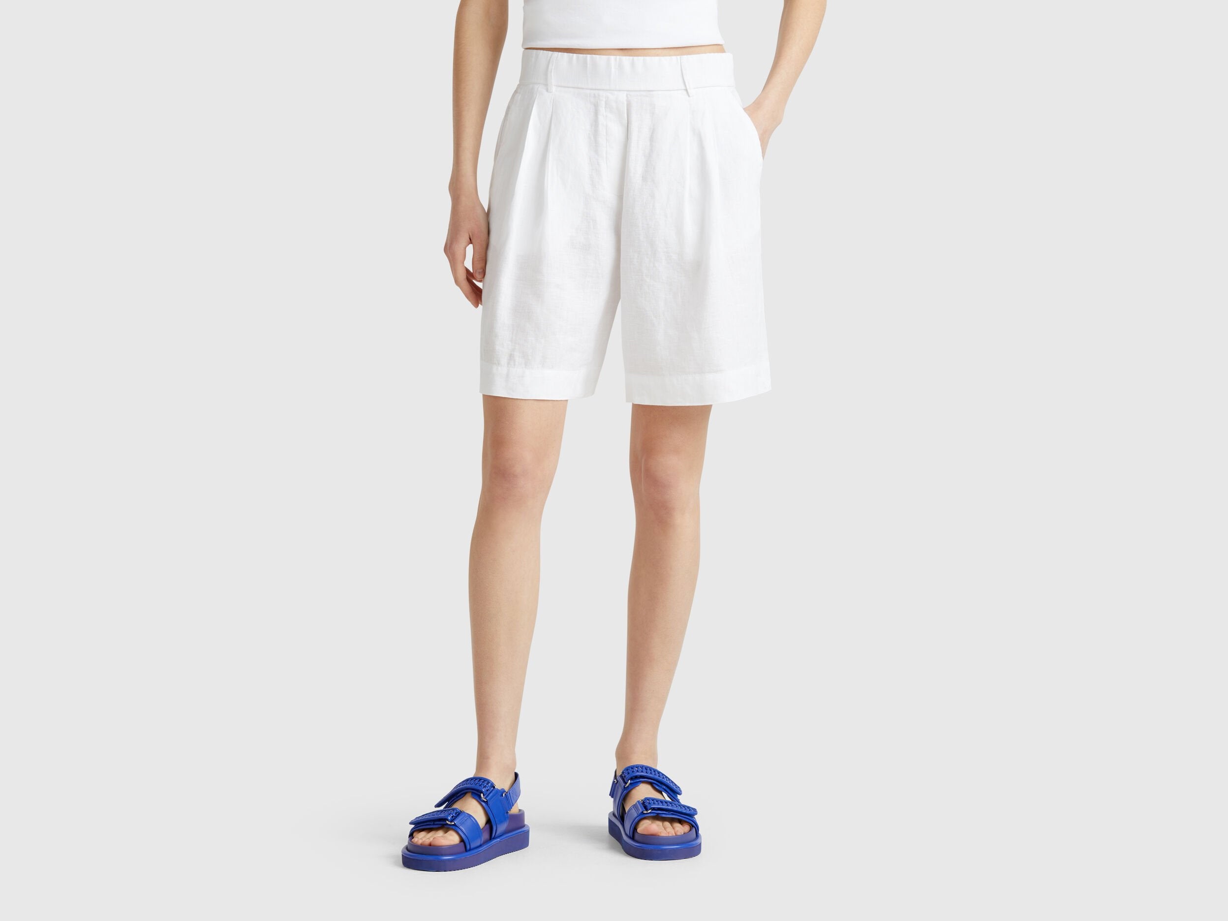 Benetton_100% Linen Bermudas_4AGHD901V_101_02