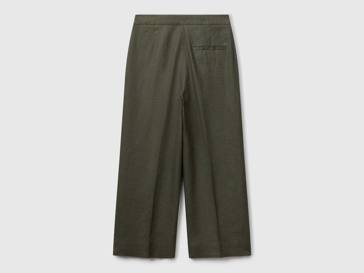 Benetton_Cropped Sweatpants in Pure Linen_4AGHDF08M_20W_05
