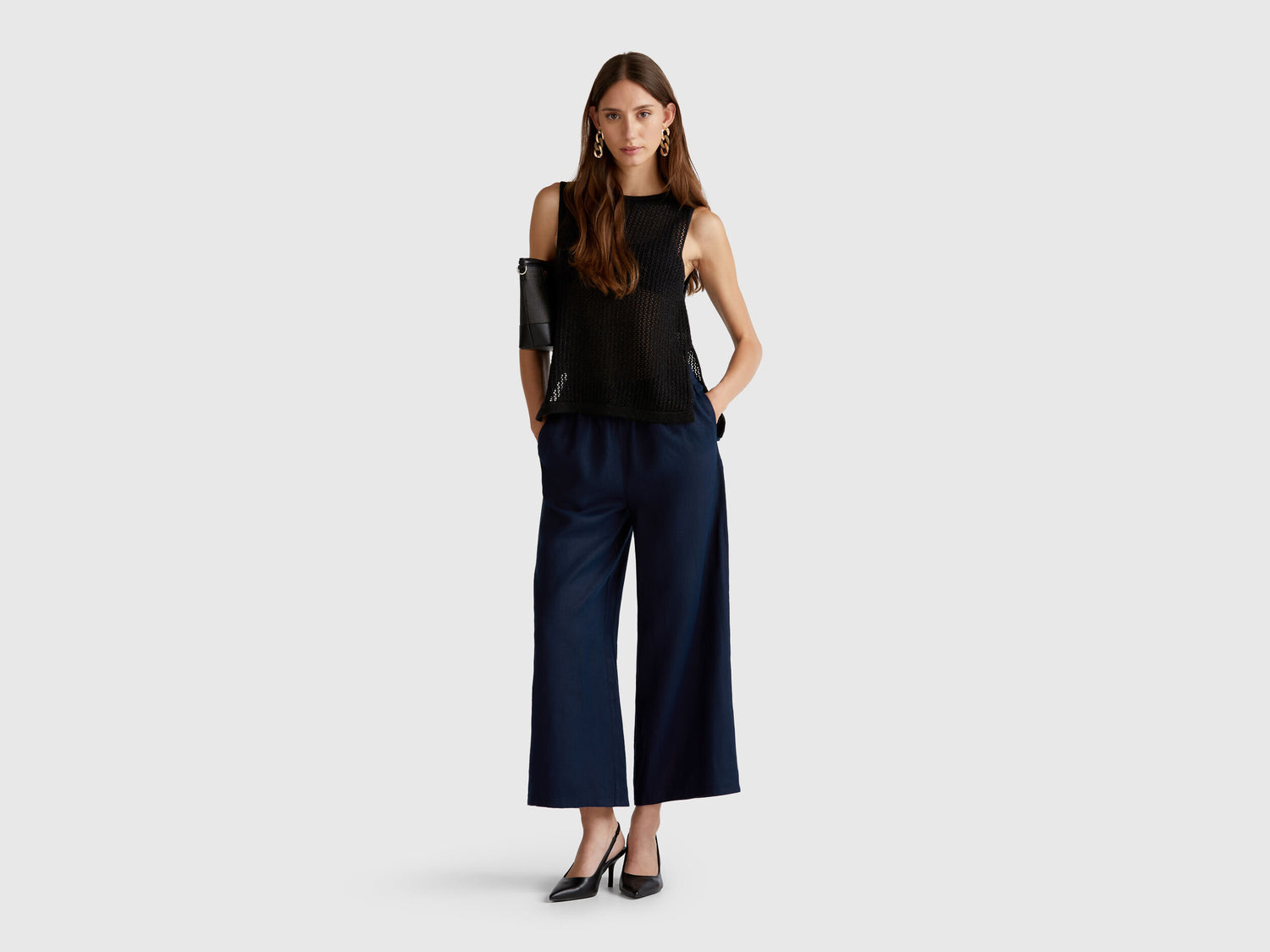 Benetton_Wide Leg Trousers in Pure Linen_4AGHDF09G_016_01