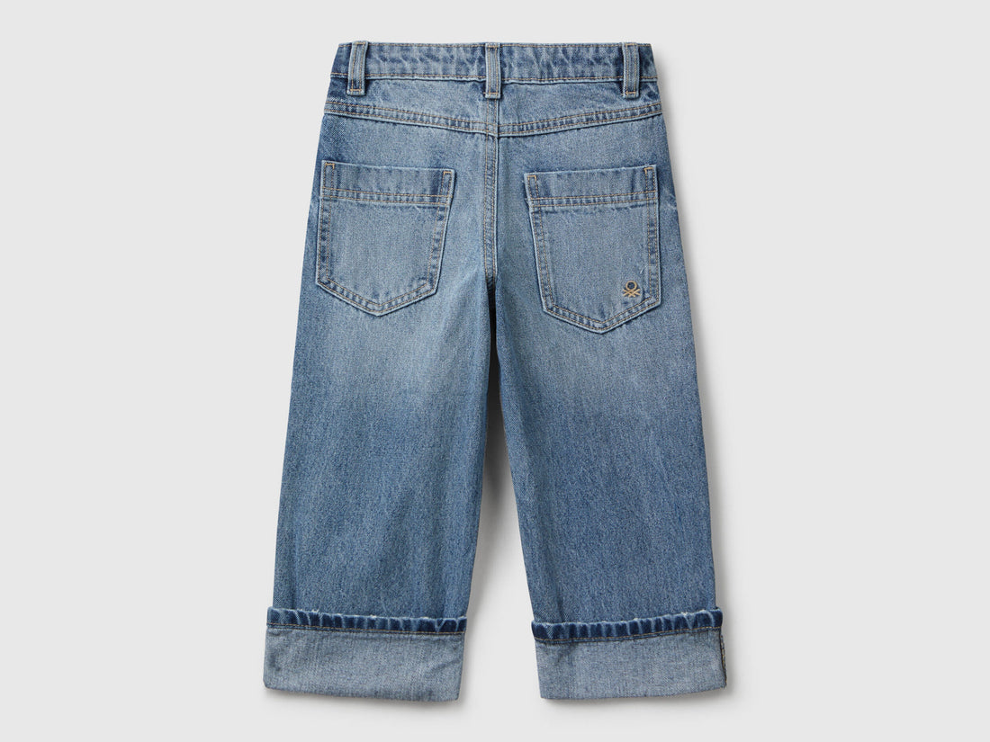 Benetton_Blue_Loose Fit Jeans with Roll-Up_4AW7GE02R_901_02