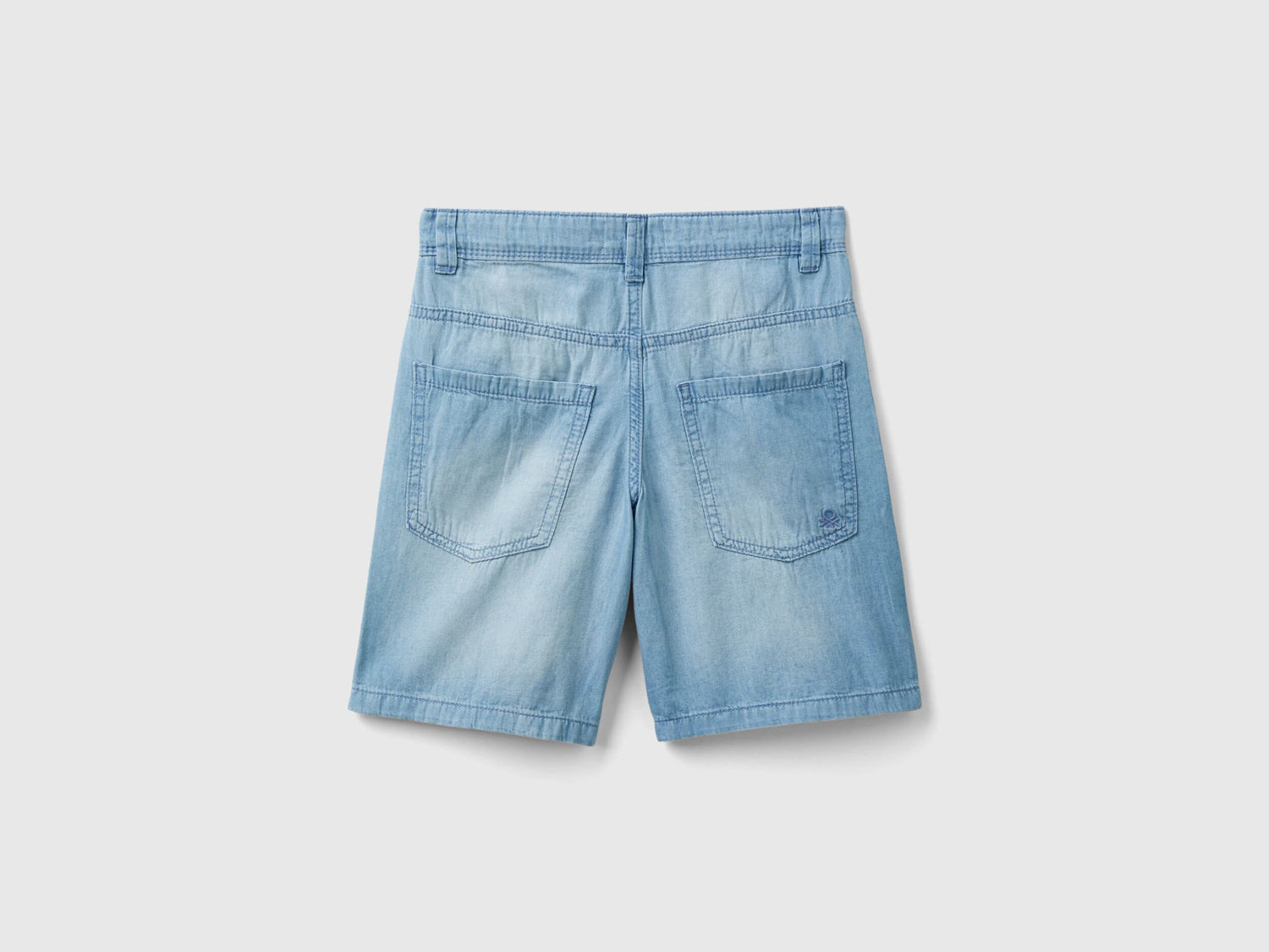 Bermudas In Chambray_4Dhjc902R_902_02