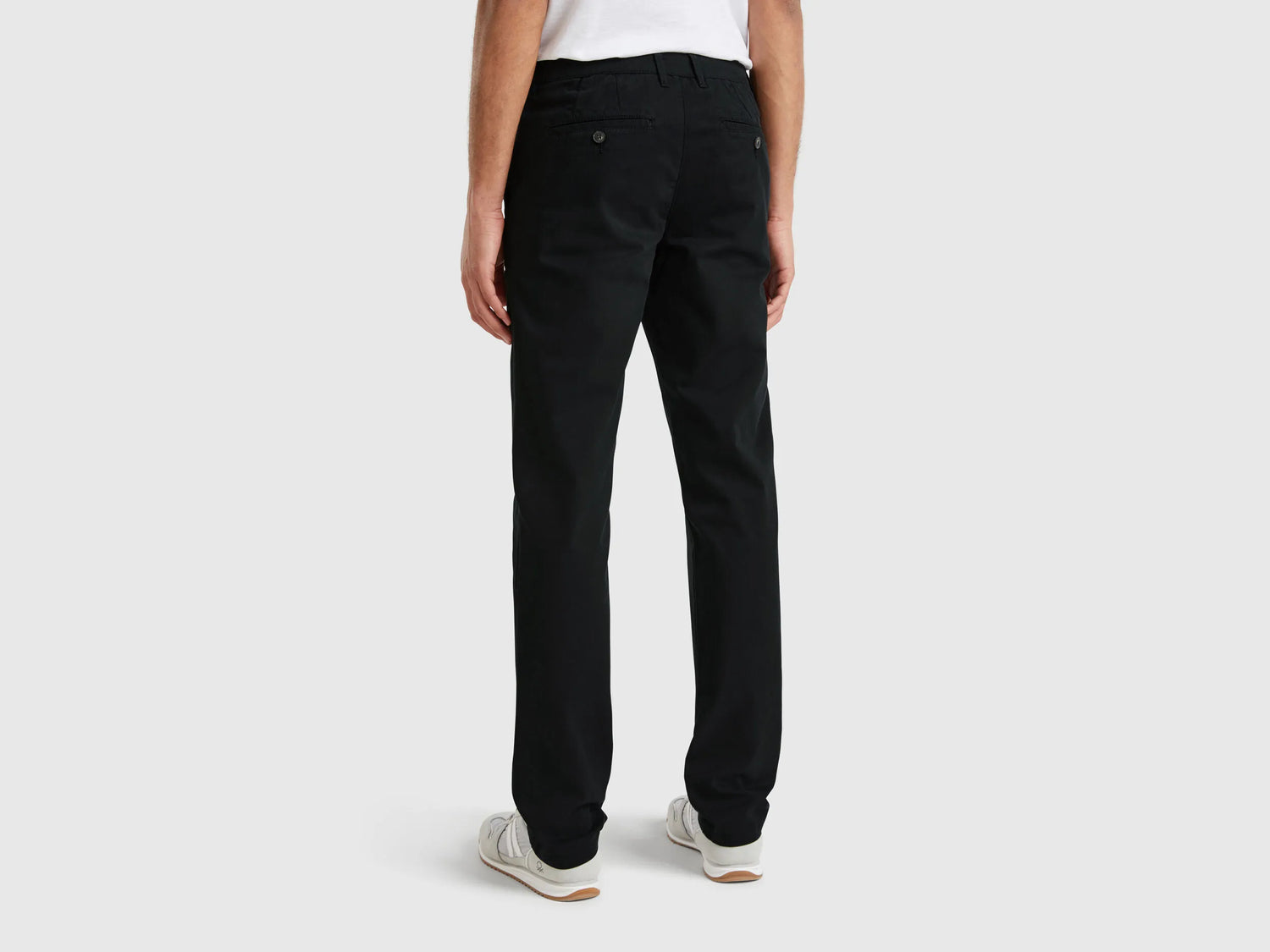 Benetton_Black_Black Slim Fit Chino_4DKH55I18_100_03
