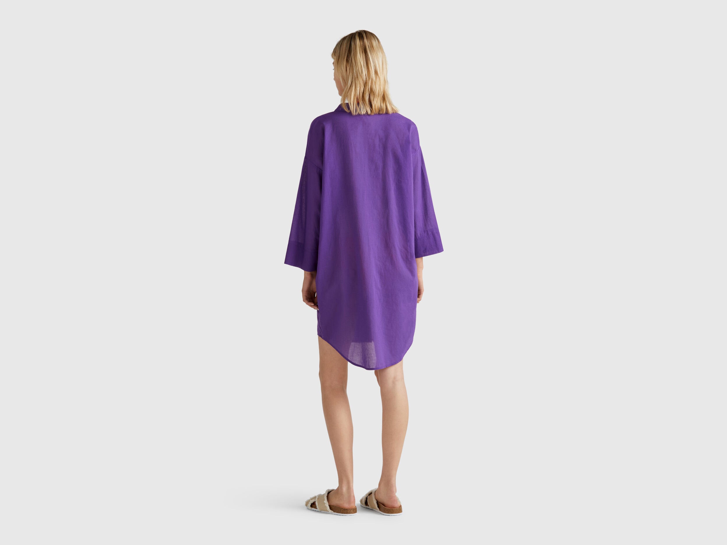 Benetton_Satin Shirt Dress_4DW35V02K_3K9_02