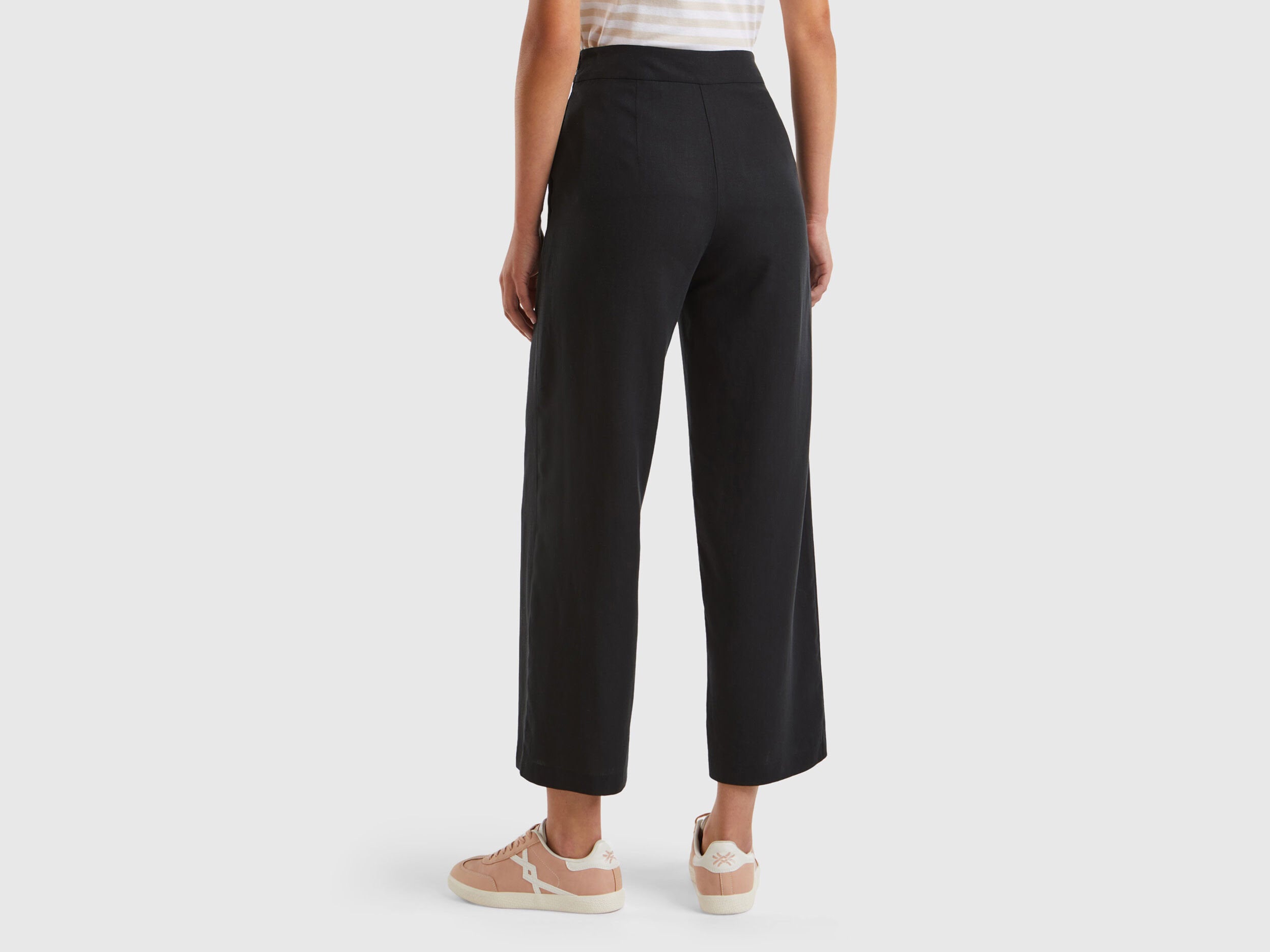 Cropped Trousers In Sustainable Viscose Blend_4ENBDF06Q_100_03