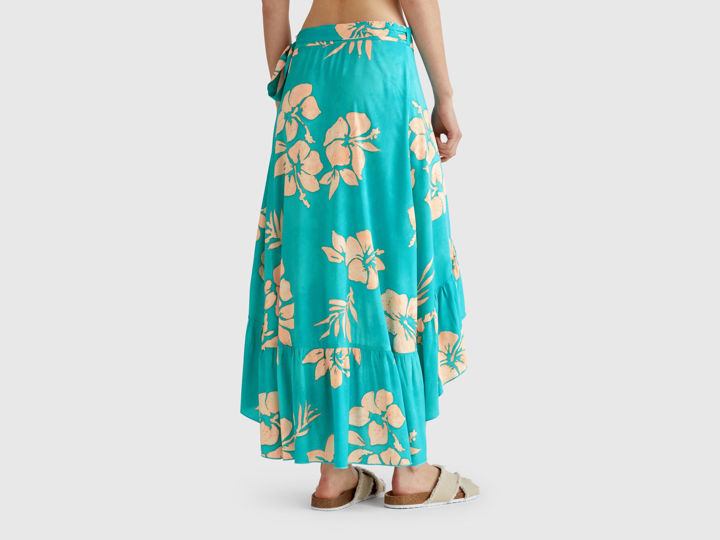Benetton_Floral Print Sarong_4H7U50008_69T_03