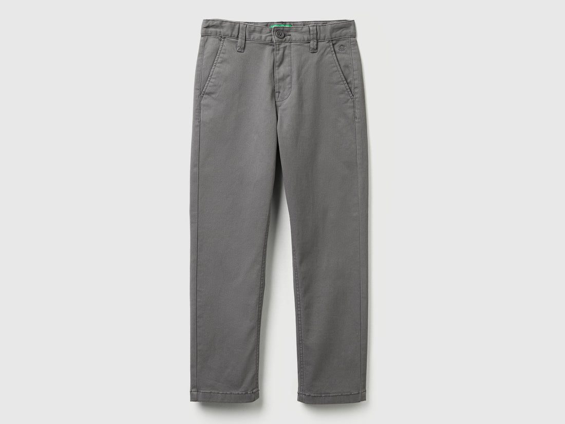 Benetton_Dark Gray_Slim Fit Chinos in Stretch Cotton_4HM6CF04X_00W_01