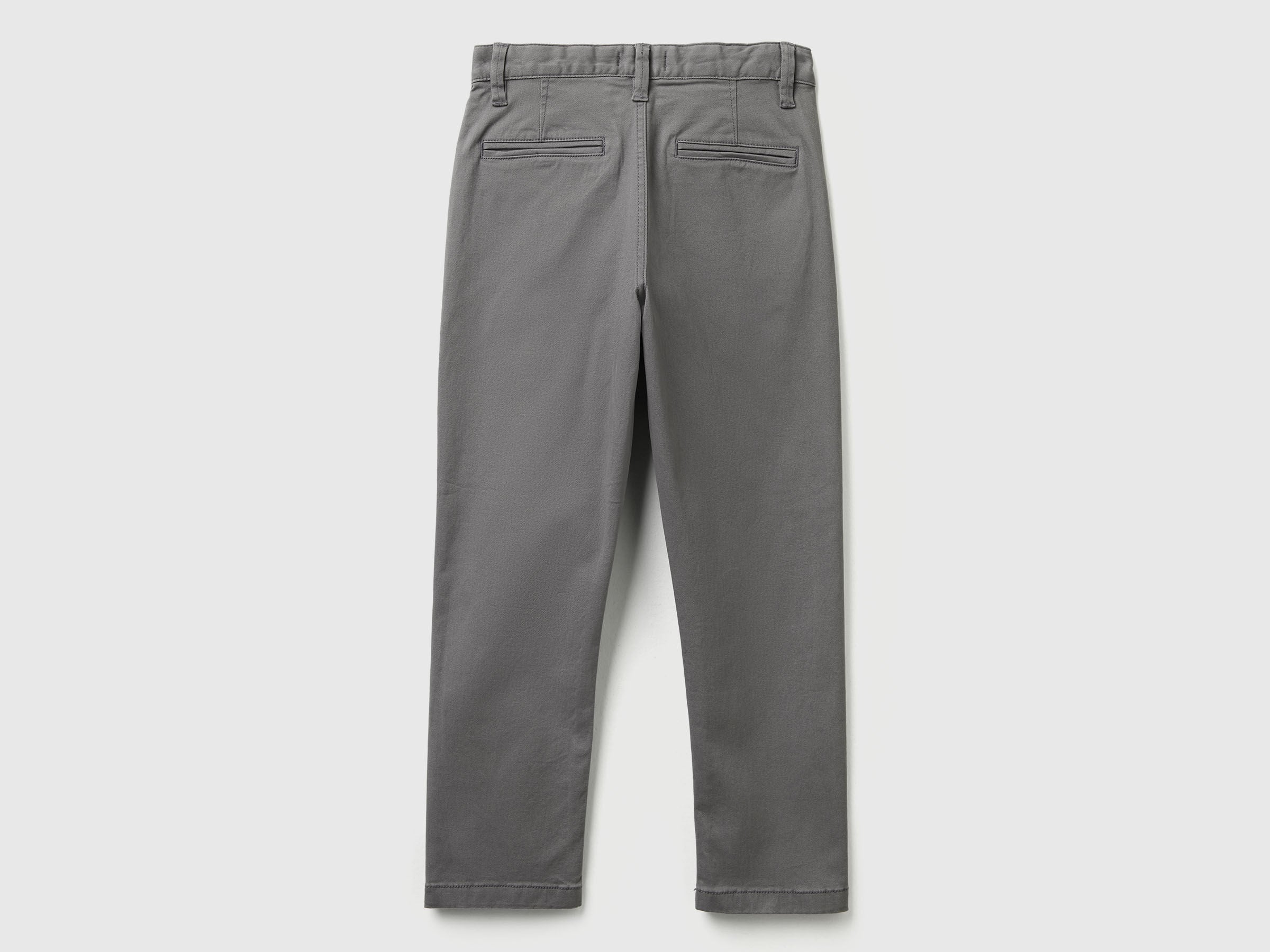 Benetton_Dark Gray_Slim Fit Chinos in Stretch Cotton_4HM6CF04X_00W_02