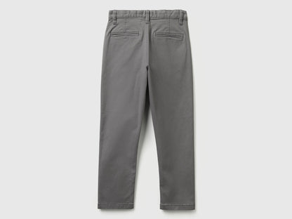 Benetton_Dark Gray_Slim Fit Chinos in Stretch Cotton_4HM6CF04X_00W_02