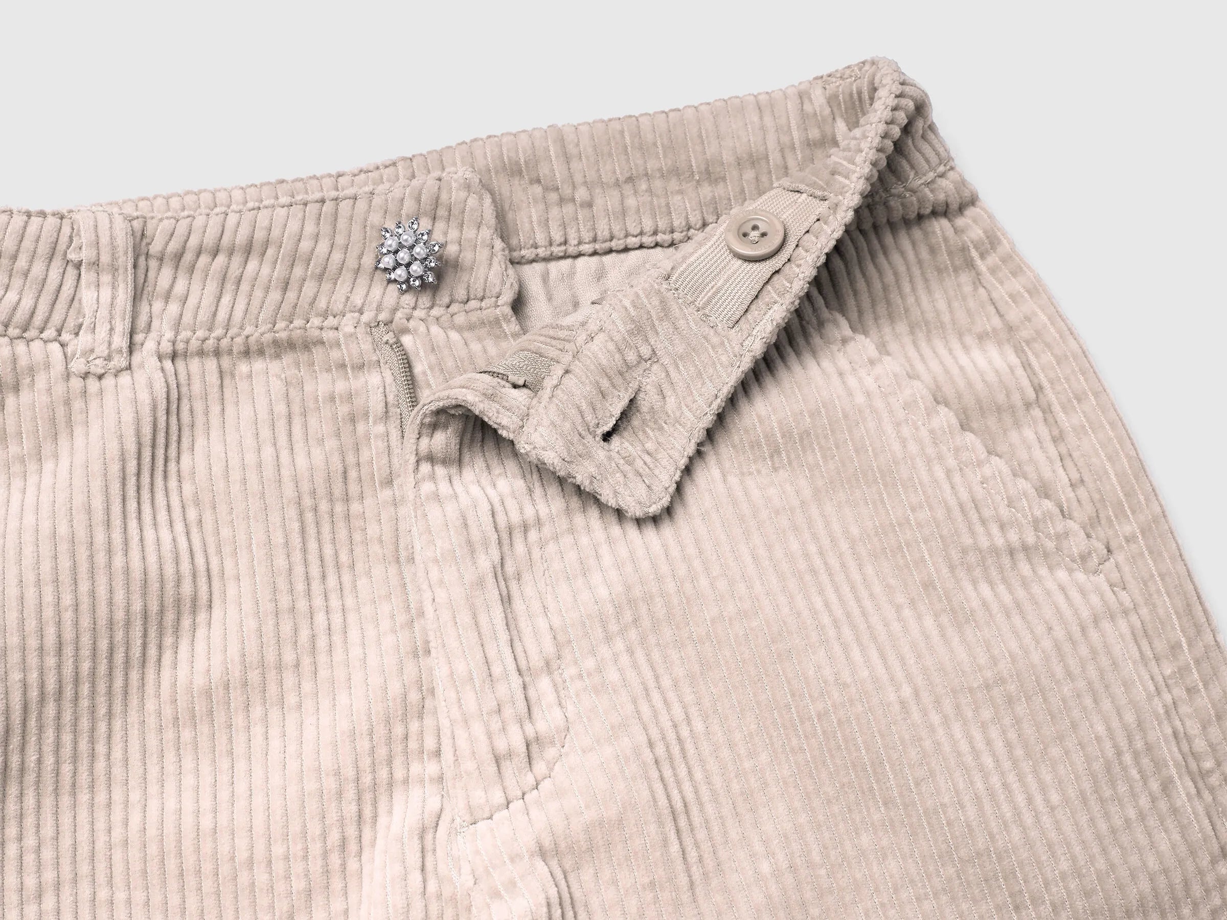 Benetton_Beige_Wide Fit Corduroy Trousers_4IZWCF05A_18R_03