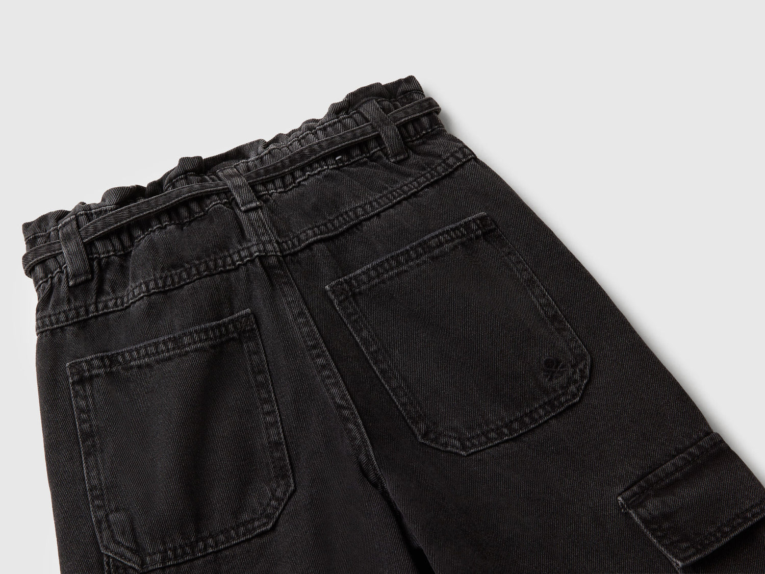 Benetton_Black_Loose Fit Cargo Jeans_4KEHCF04T_800_03
