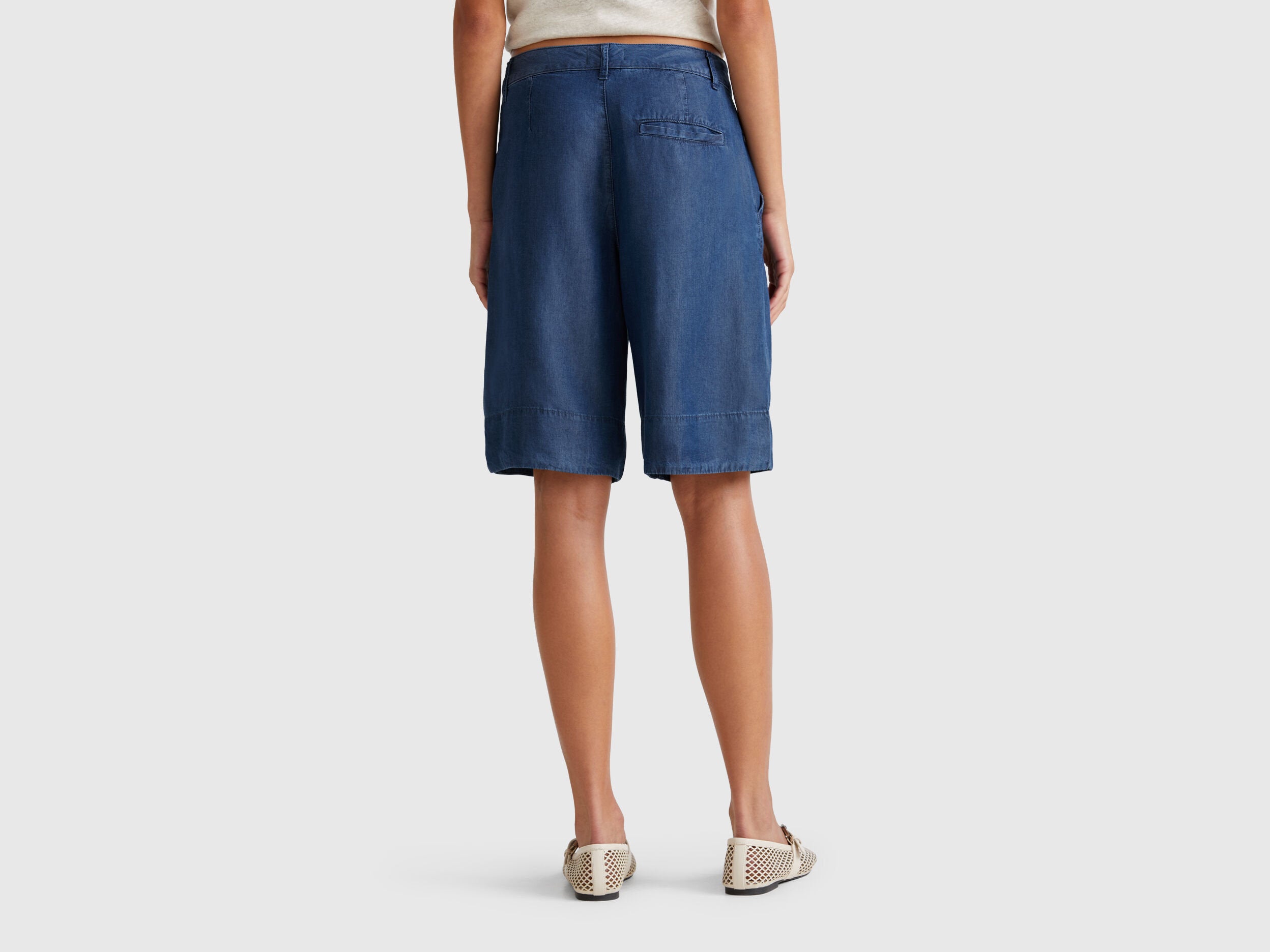 Benetton_Bermudas in Chambray_4KHND9020_901_02