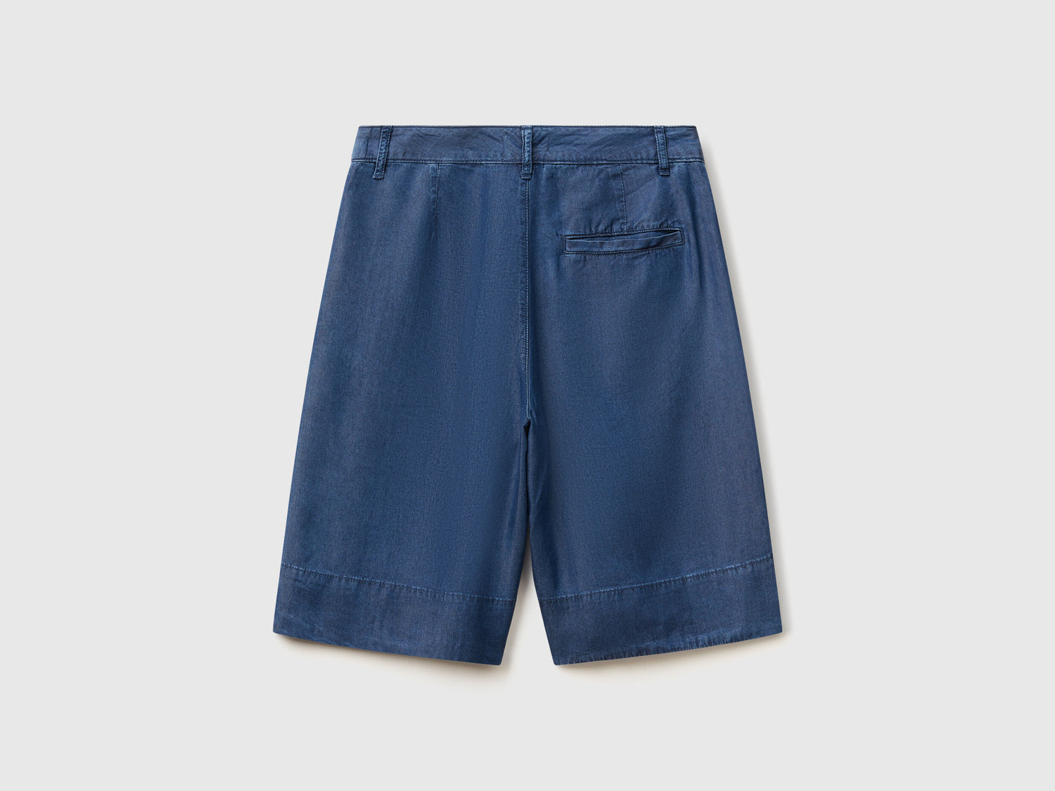 Benetton_Bermudas in Chambray_4KHND9020_901_05
