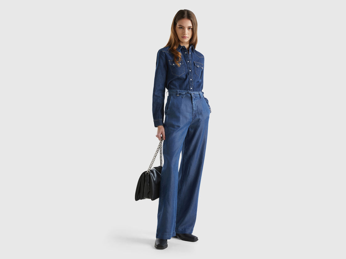 Wide Trousers In Sustainable Viscose_4Khndf065_901_03