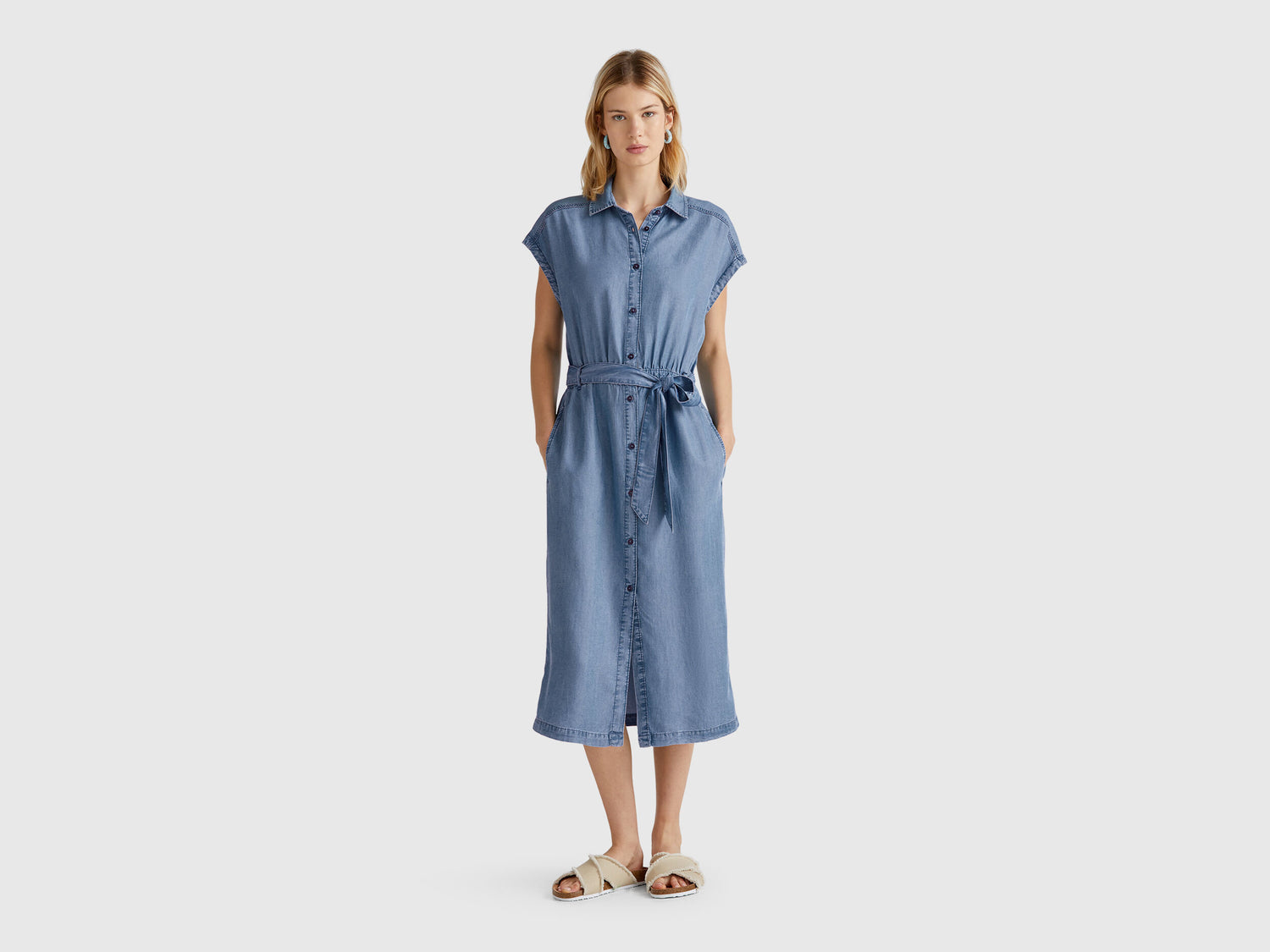 Benetton_Chambray Shirt Dress with Sash_4KHNDV0BI_902_01