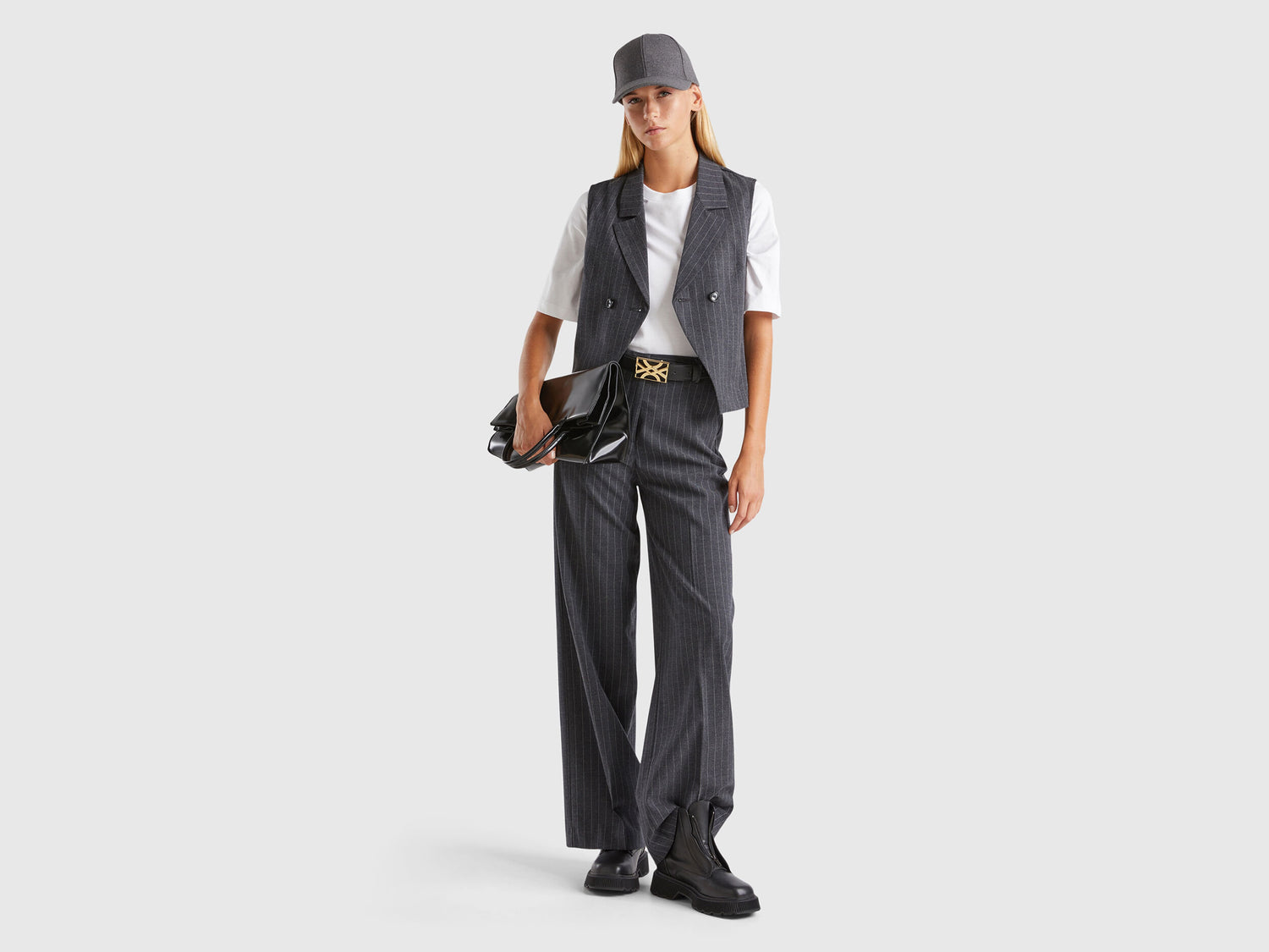 Pinstripe Trousers With Wide Leg_4KHSDF07F_903_01