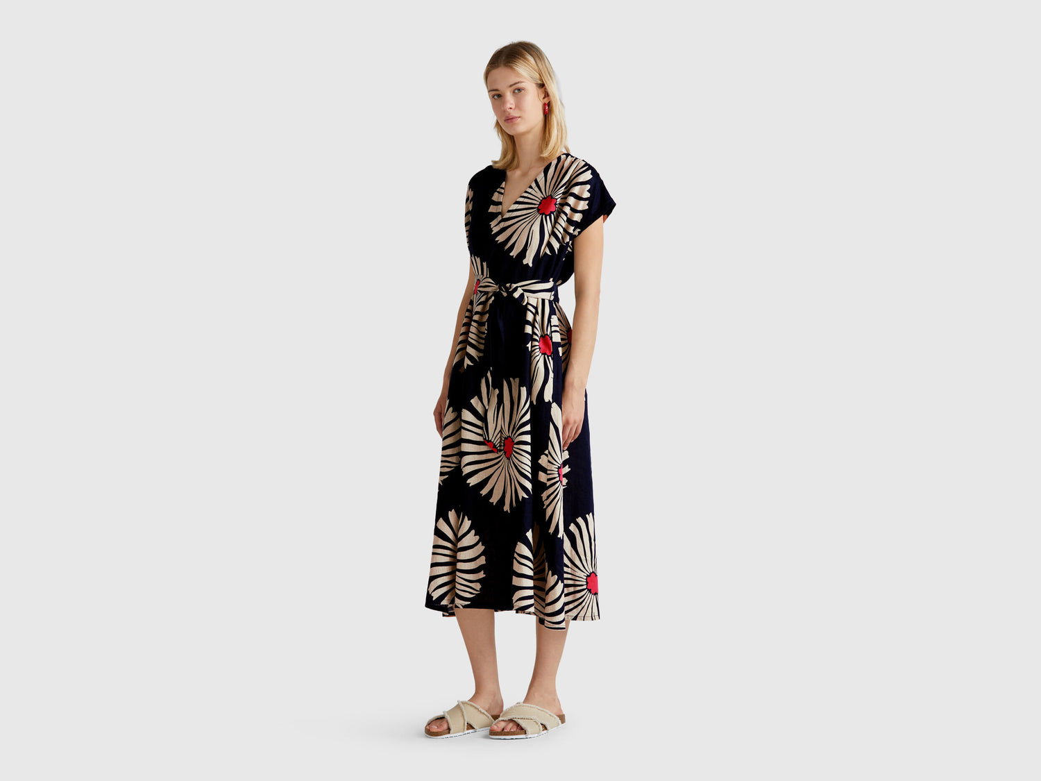 Benetton_Printed Linen Dress_4KPRDV0BB_70A_01