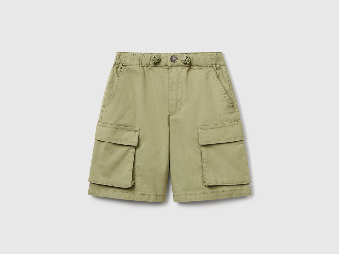 Benetton_Parachute Shorts in Stretch Cotton_4L2VG902V_26K_01