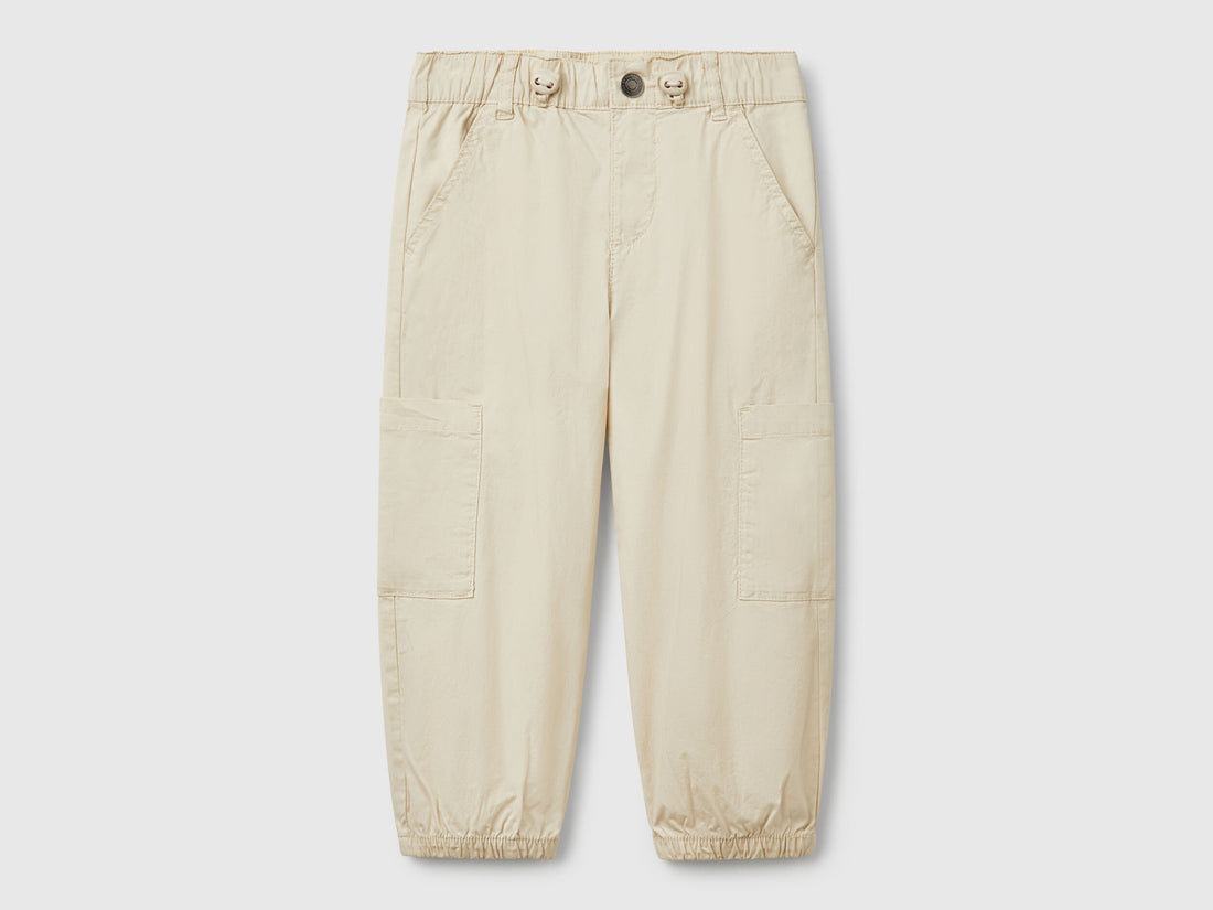 Benetton_Parachute Trousers in Stretch Cotton_4L2VGF01R_152_01