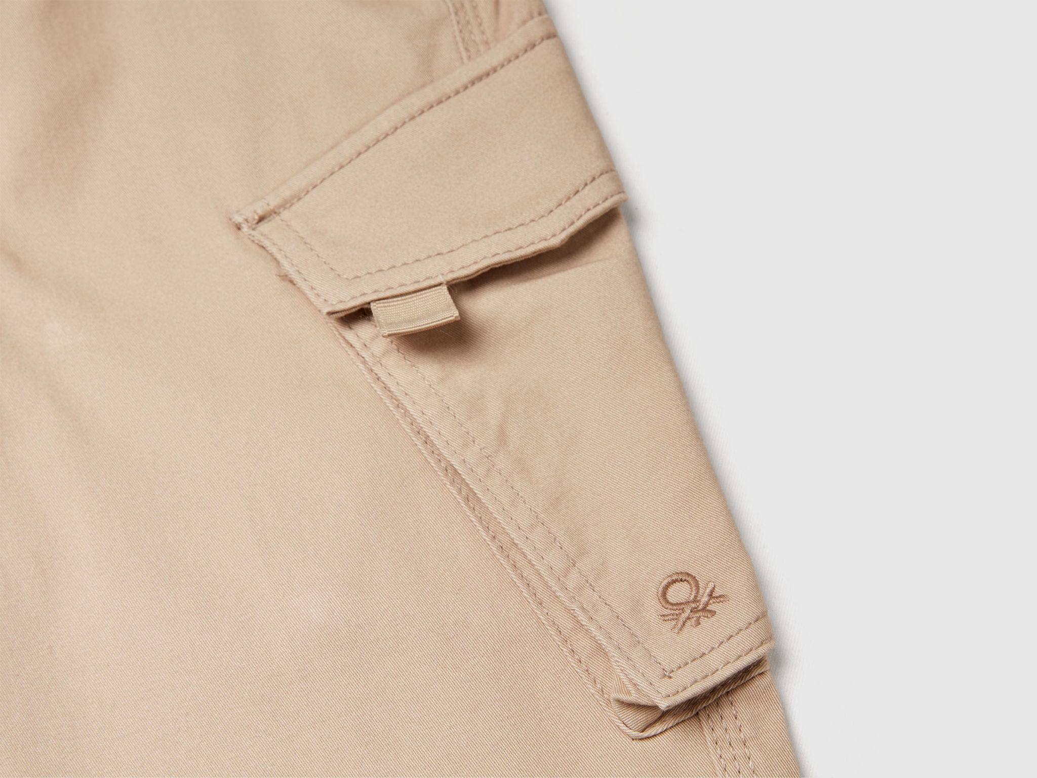 Benetton_Beige_Regular Fit Cargo Trousers_4RHPCF04Y_39A_03