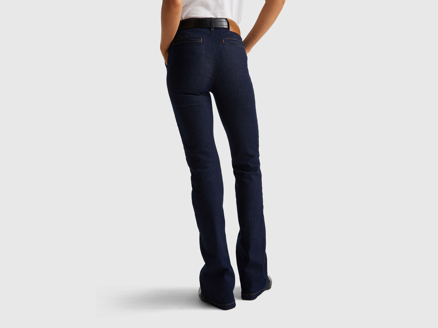 Benetton_Dark Blue_Flare Fit Jeans_4RZQDF09U_905_03