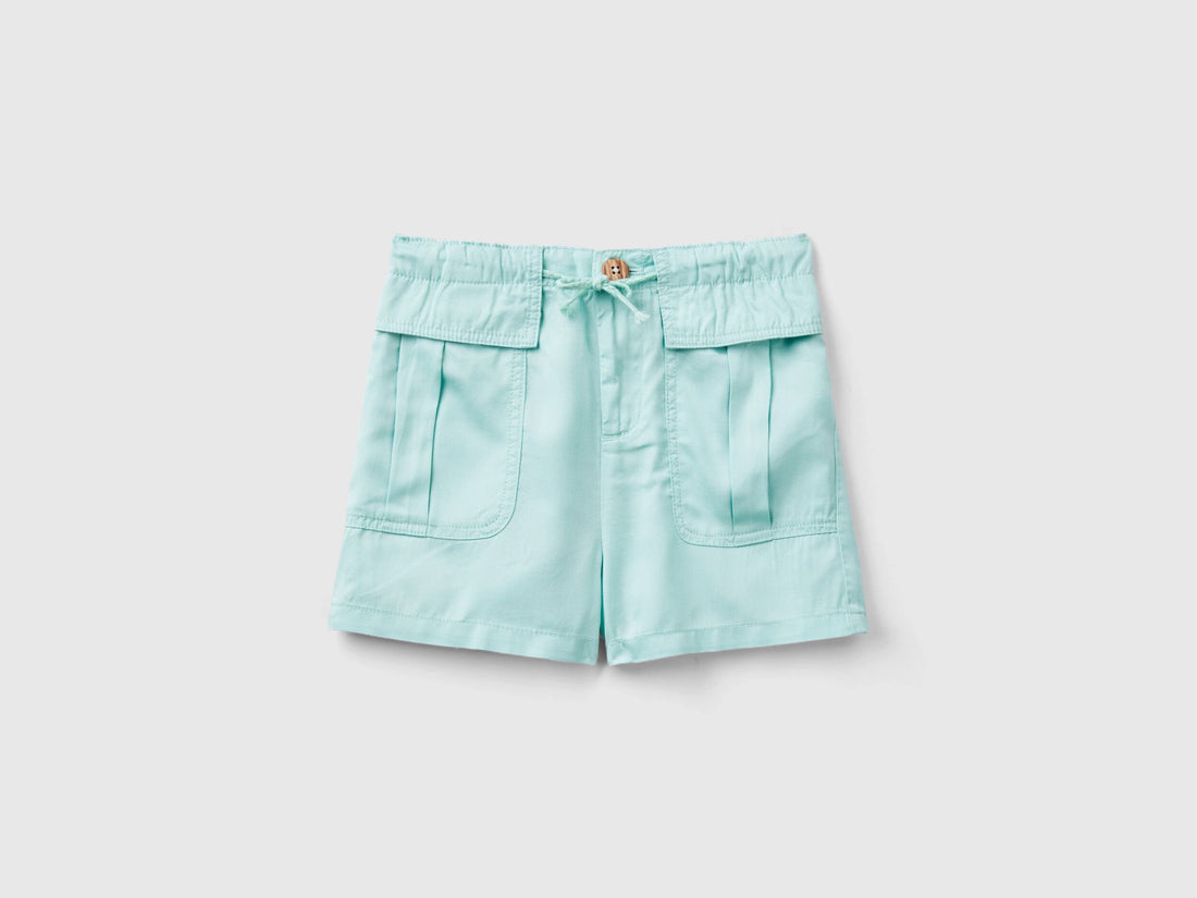 Flowy Bermudas With Pockets_4Sexc902W_0A7_01