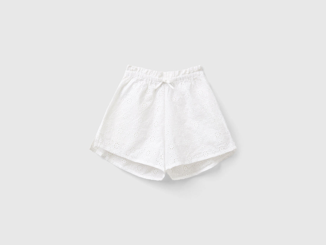 Shorts With Broderie Anglaise Embroidery_4Sgzc902M_101_01