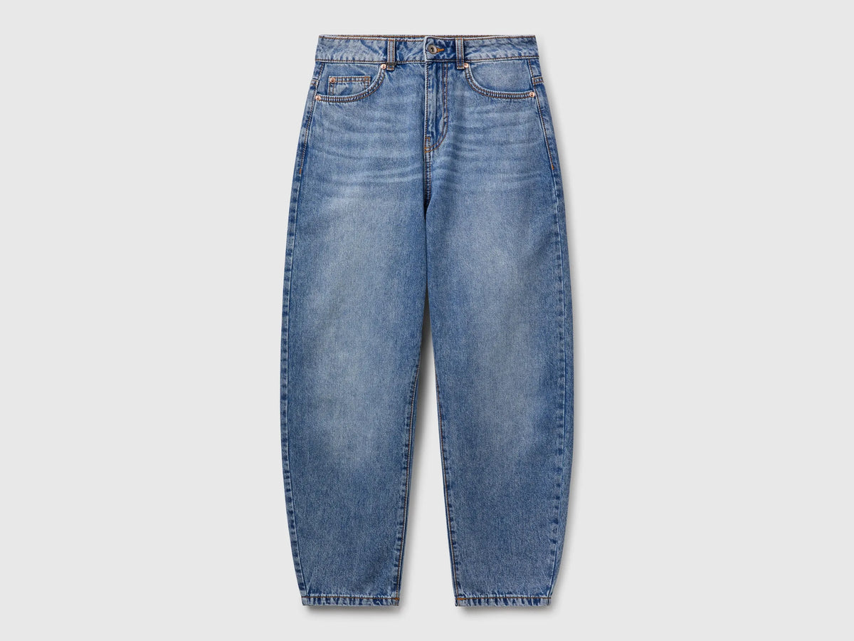 Benetton Light Blue Women Balloon Fit Jeans SKU: 4SHBDE00I_902 Image 05