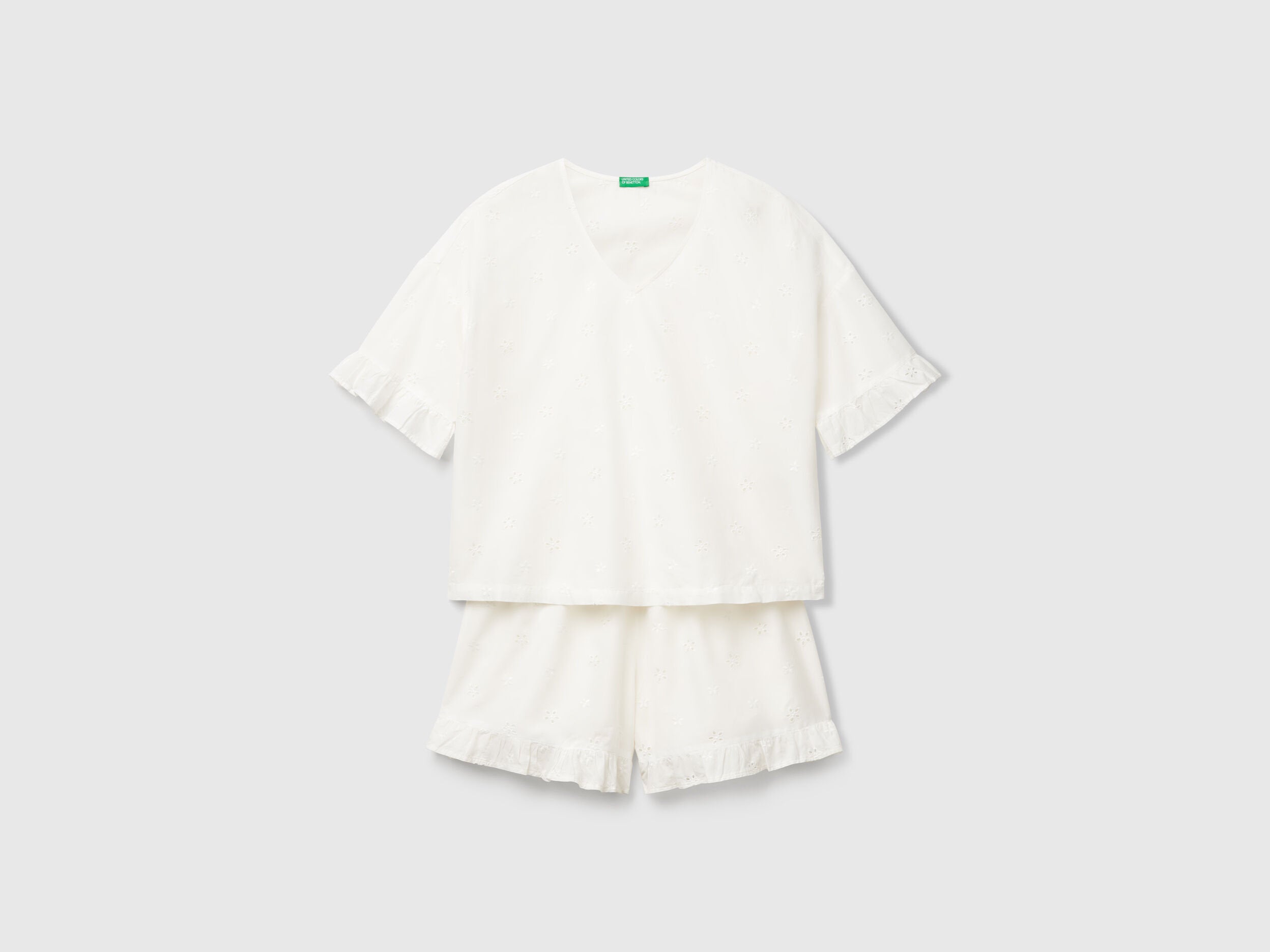 Benetton_Pyjamas with Embroidered Flowers_4SHX3P03X_76W_04