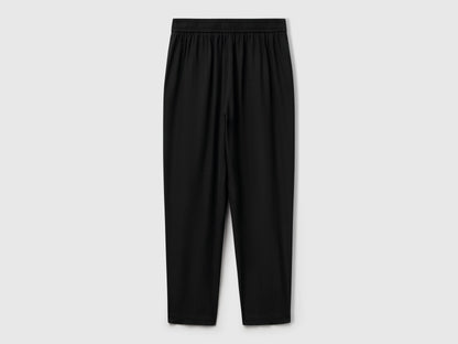 Benetton_Flowy Trousers with Pleats_4T91DF08L_100_05